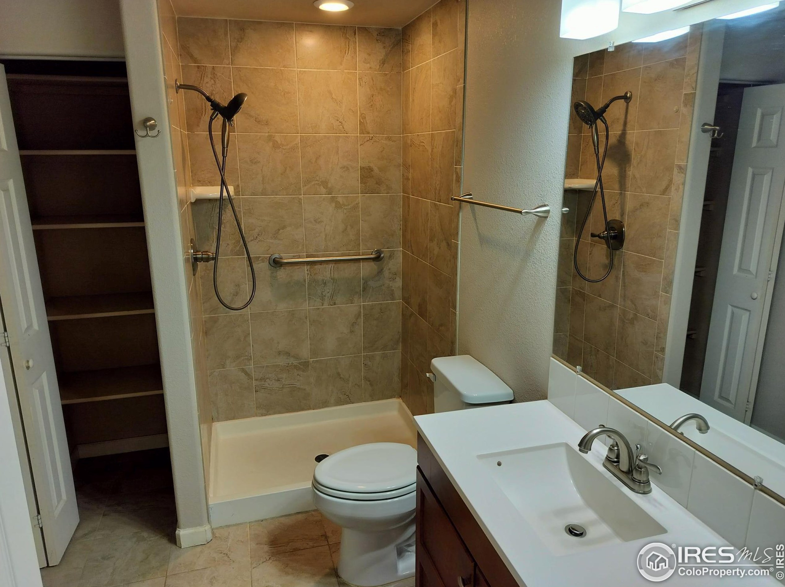 3362 Man O War Dr, Wellington CO 80549-3220 exterior