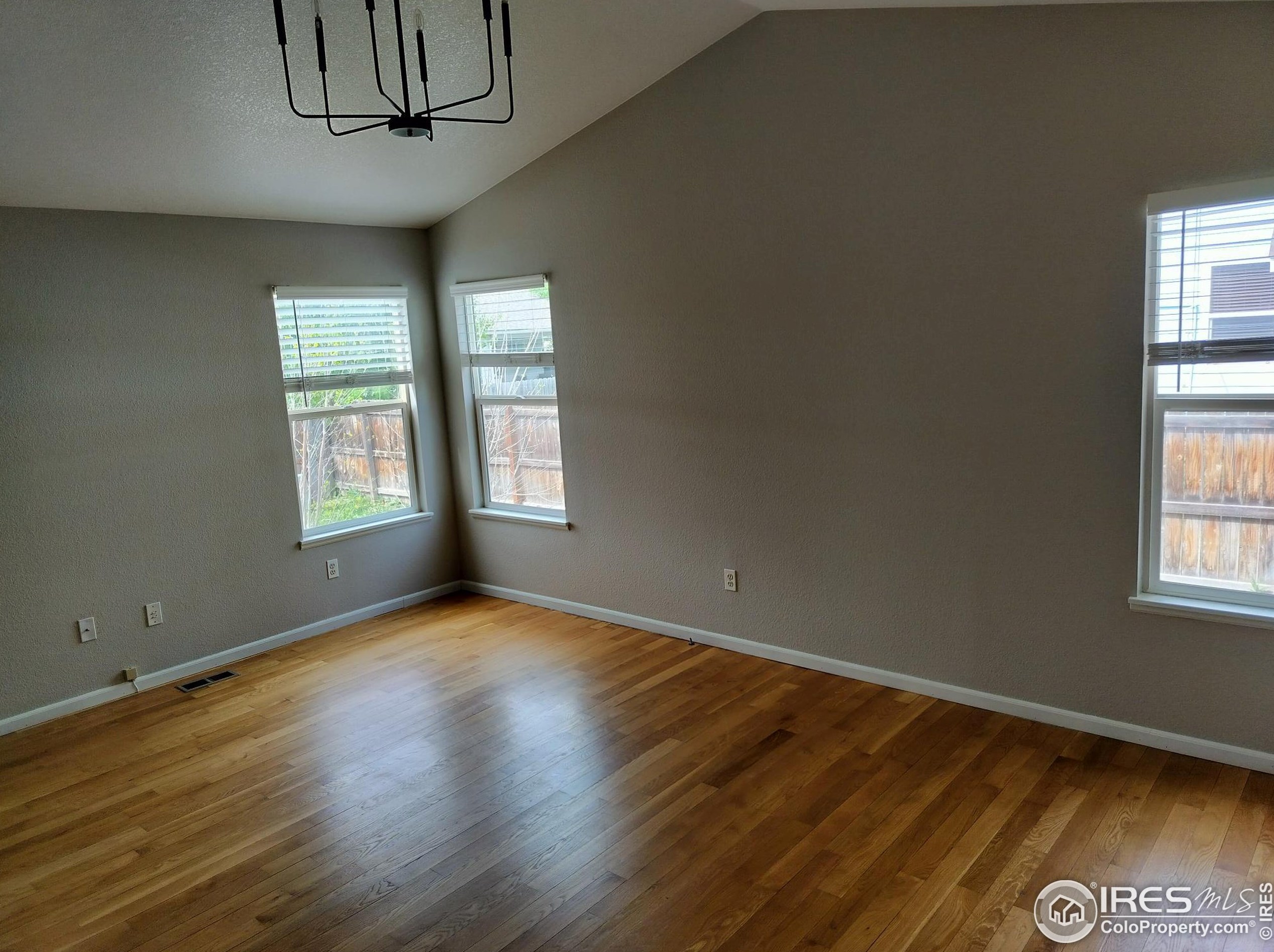 3362 Man O War Dr, Wellington CO 80549-3220 exterior