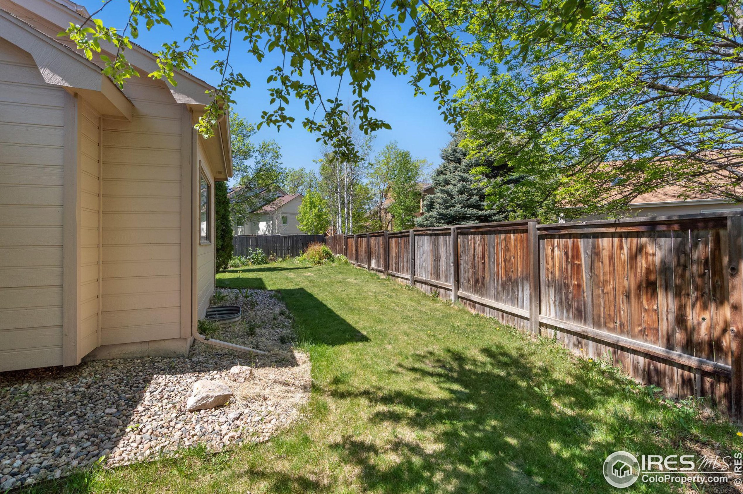 1906 Glenview Ct, Fort Collins CO  80526-3321 exterior