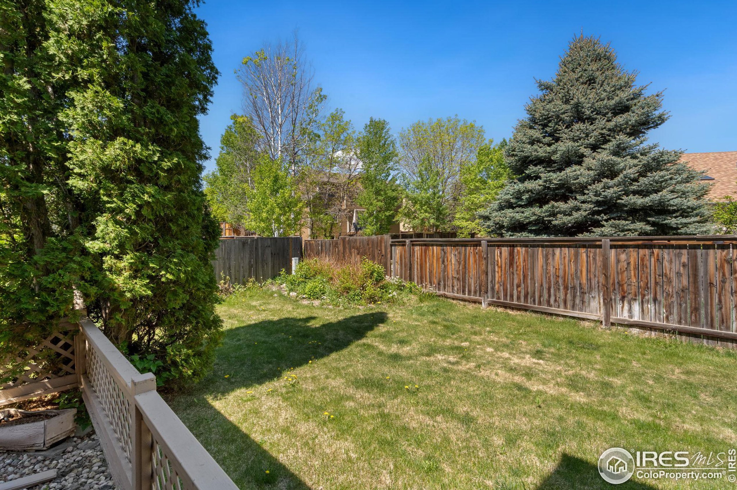 1906 Glenview Ct, Fort Collins CO  80526-3321 exterior