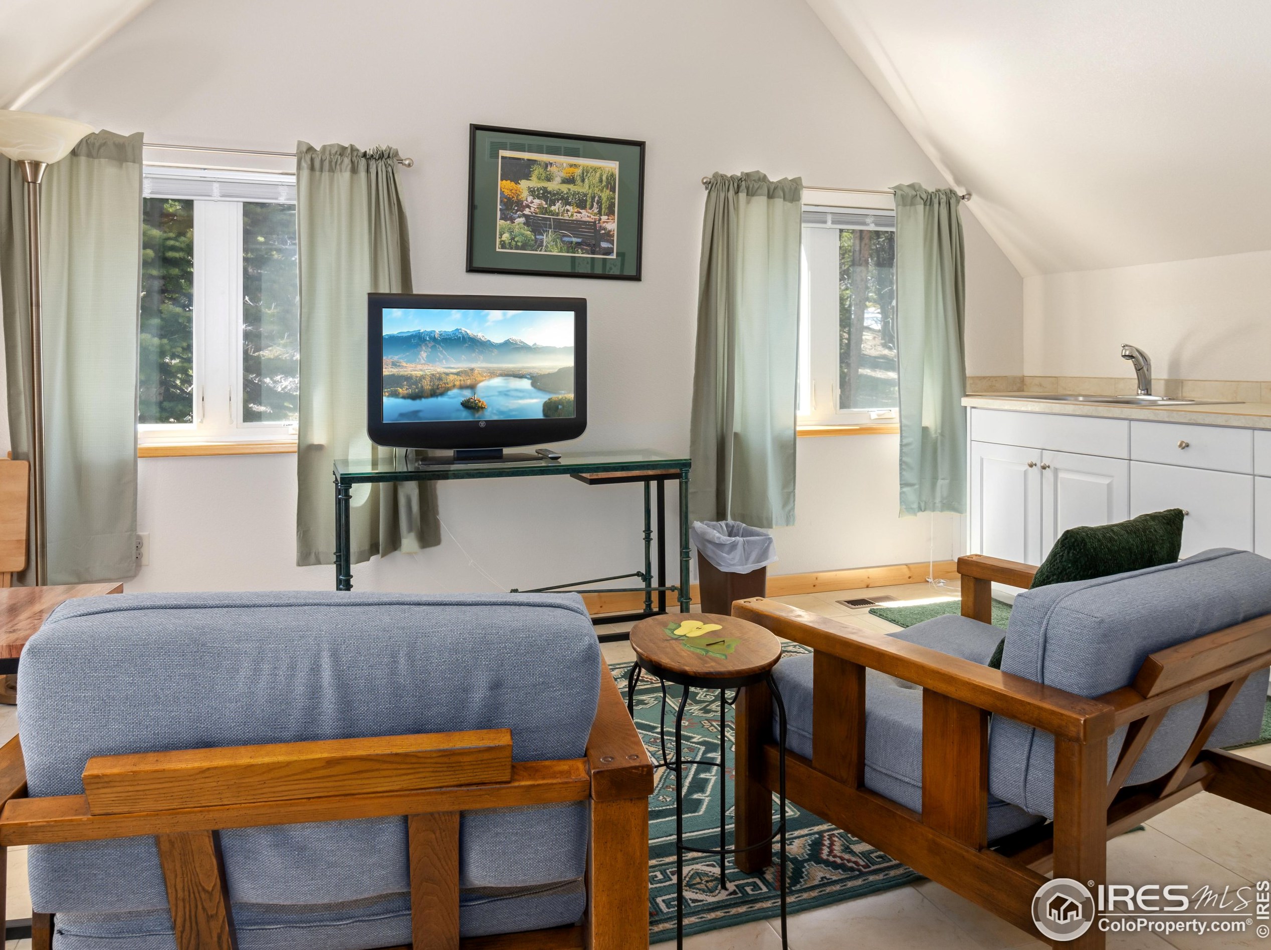 641 Goblins Castle Rd, Estes Park CO 80517-6426 exterior