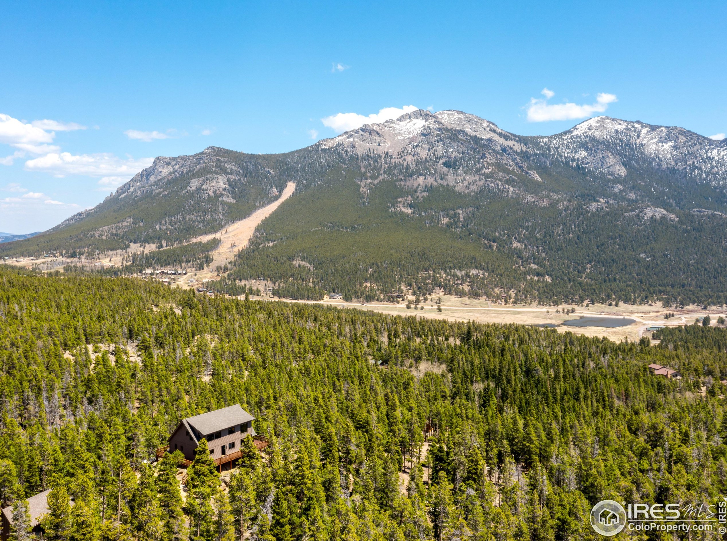 641 Goblins Castle Rd, Estes Park CO 80517-6426 exterior