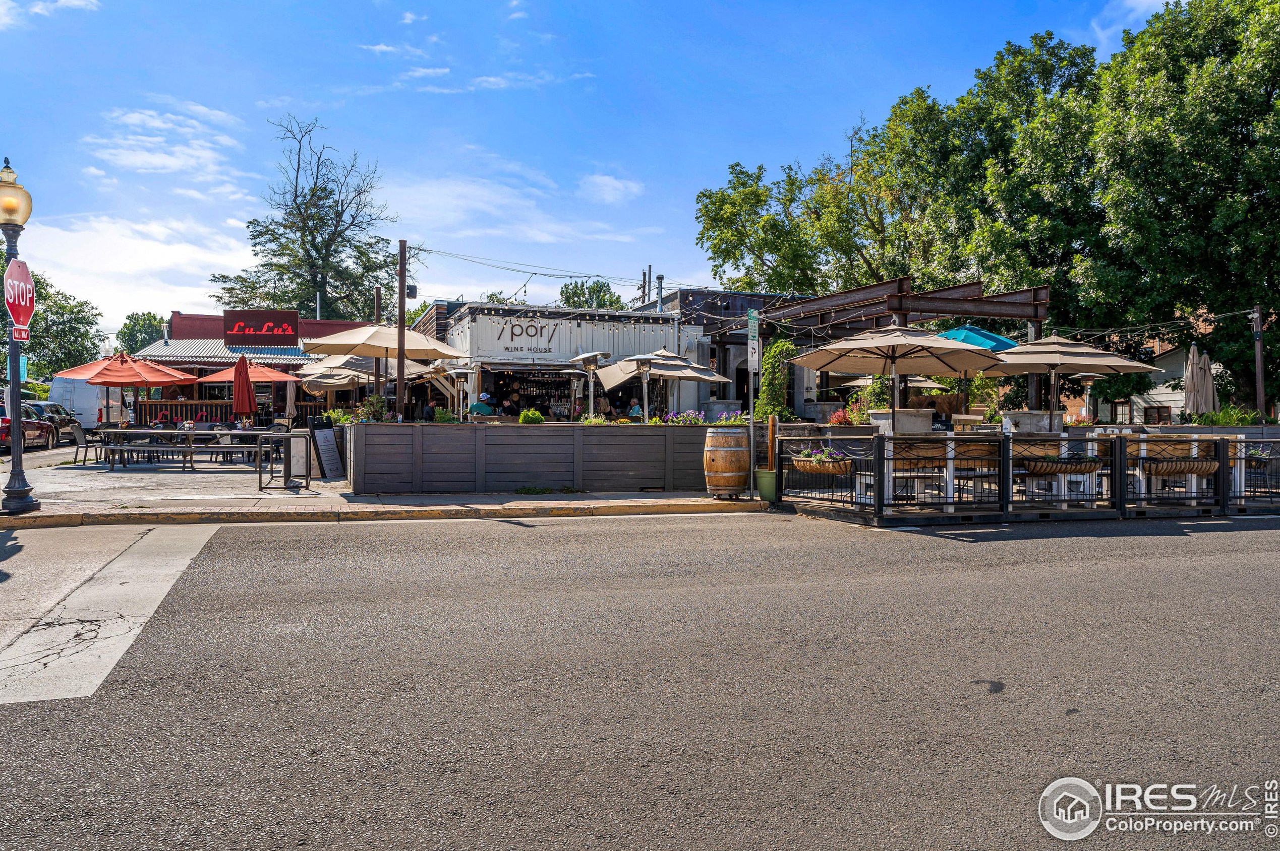 1606 Cottonwood Dr, Westminster CO 80027-1580 exterior