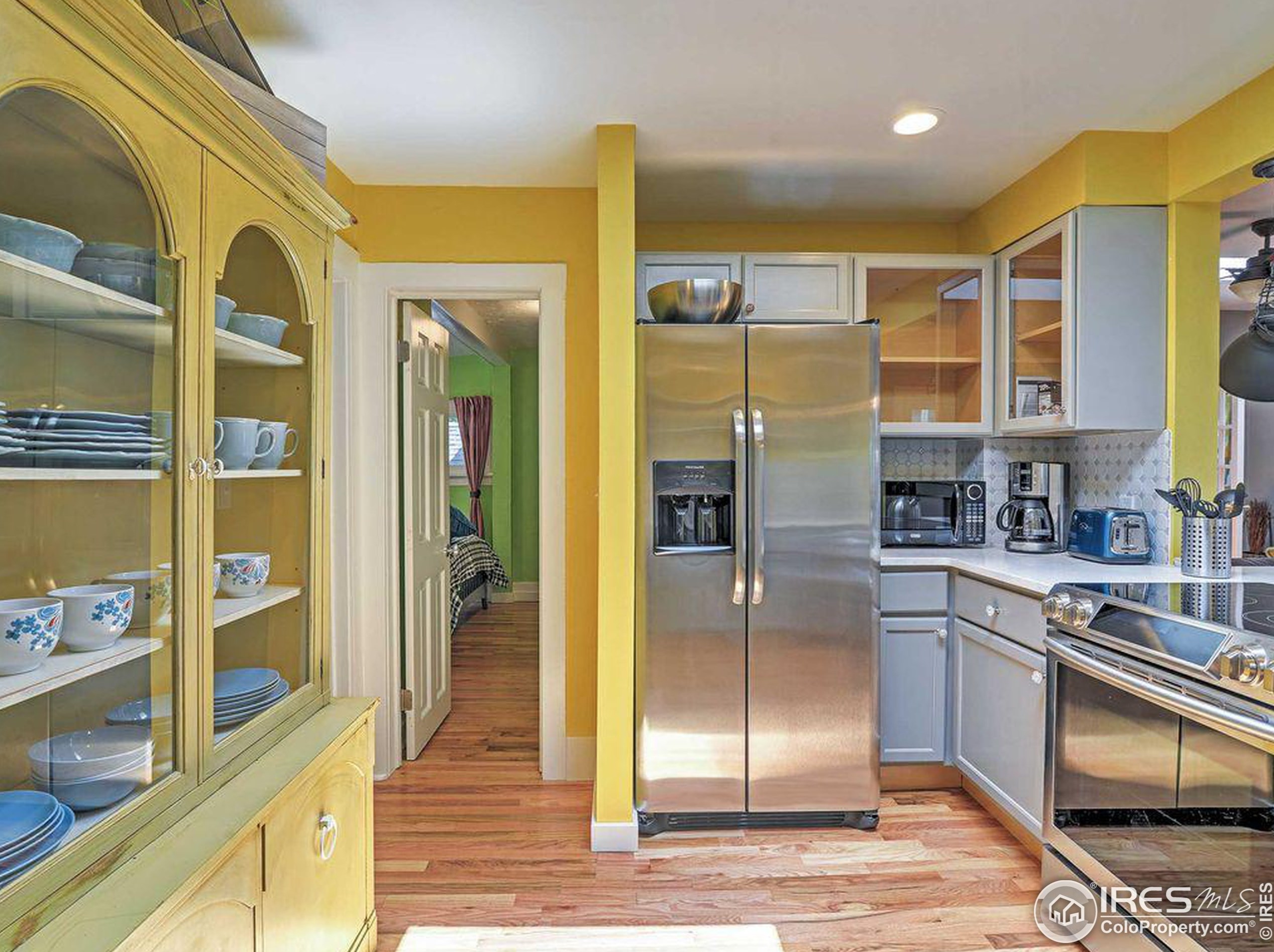 2247 Walnut St, Boulder CO 80302-4618 exterior