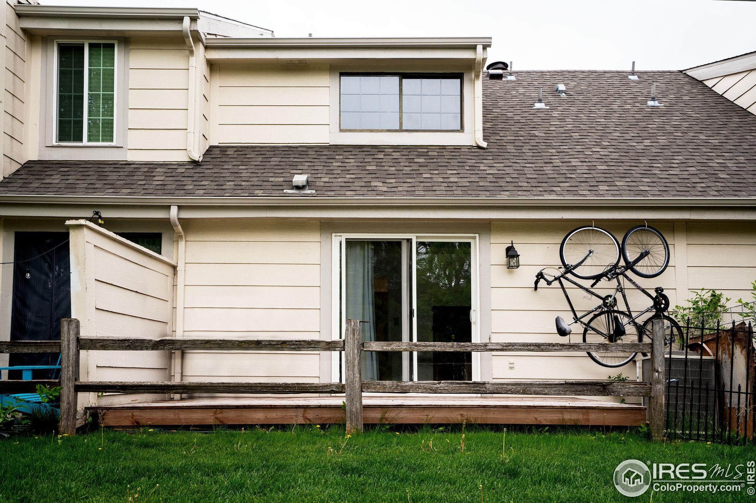 3000 Ross Dr, Fort Collins CO  80526-1144 exterior