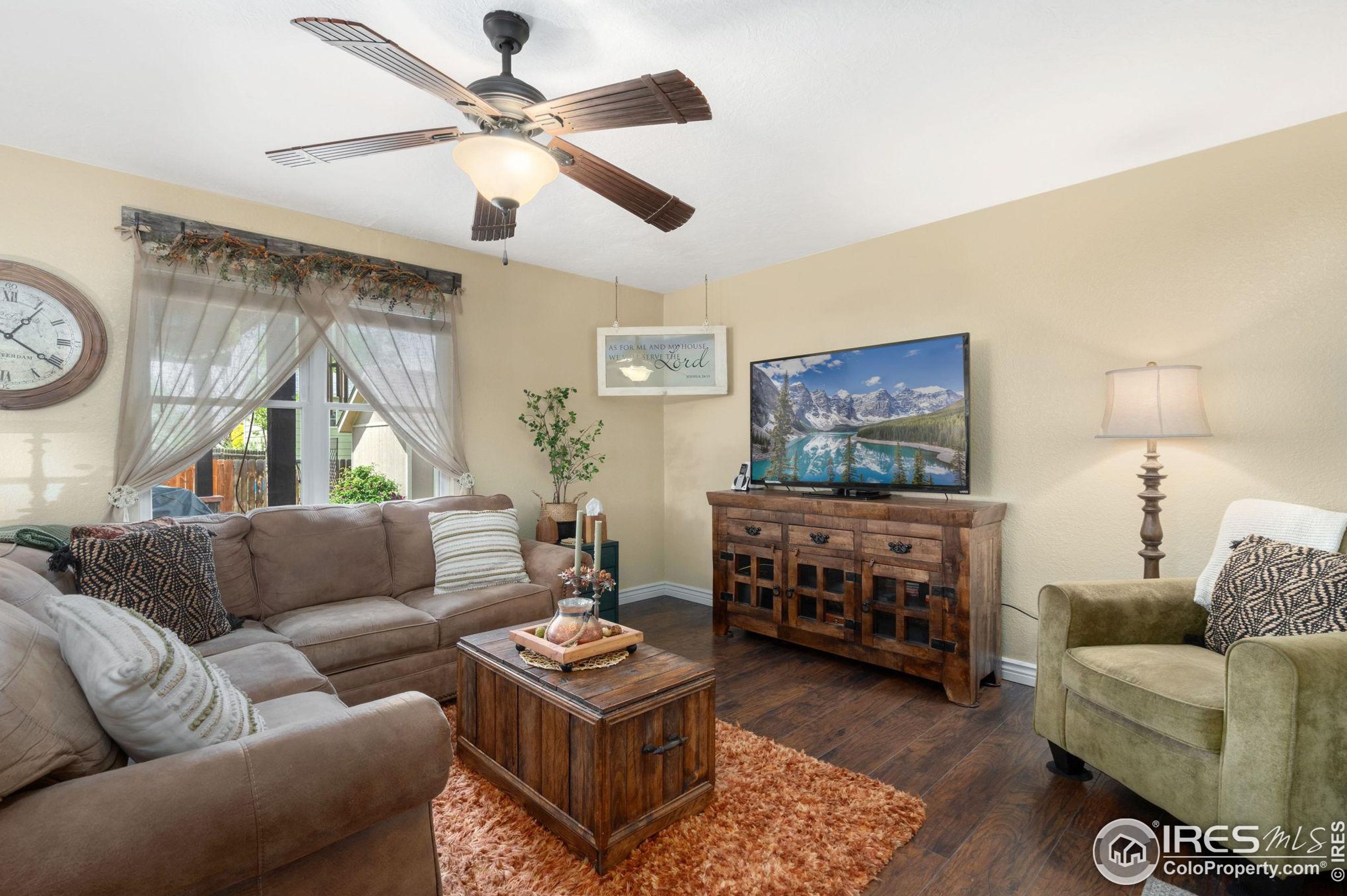 301 49th Ave, Greeley CO  80634-4319 exterior