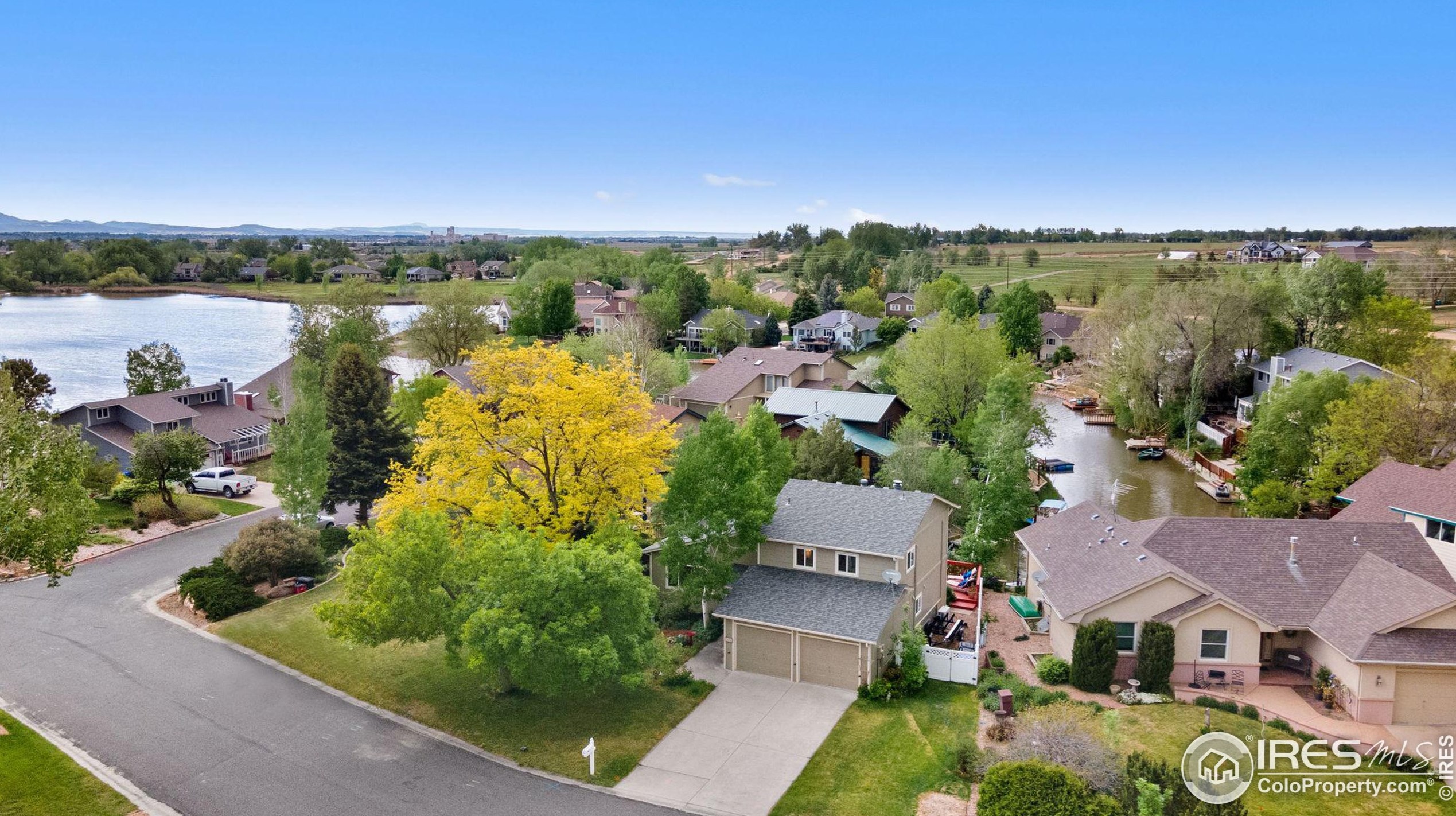 401 Orilla Del Lago, Fort Collins CO  80524-8921 exterior