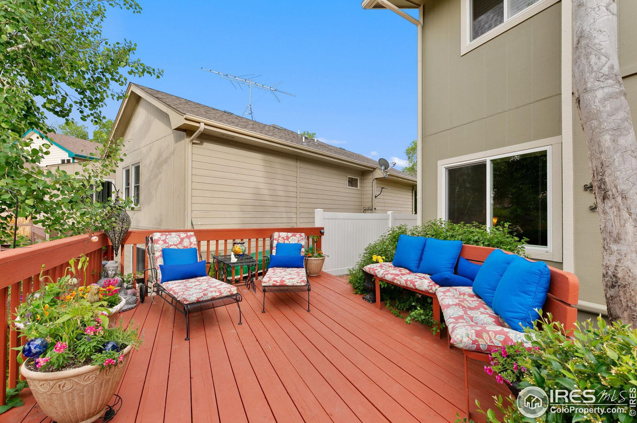 401 Orilla Del Lago, Fort Collins CO  80524-8921 exterior