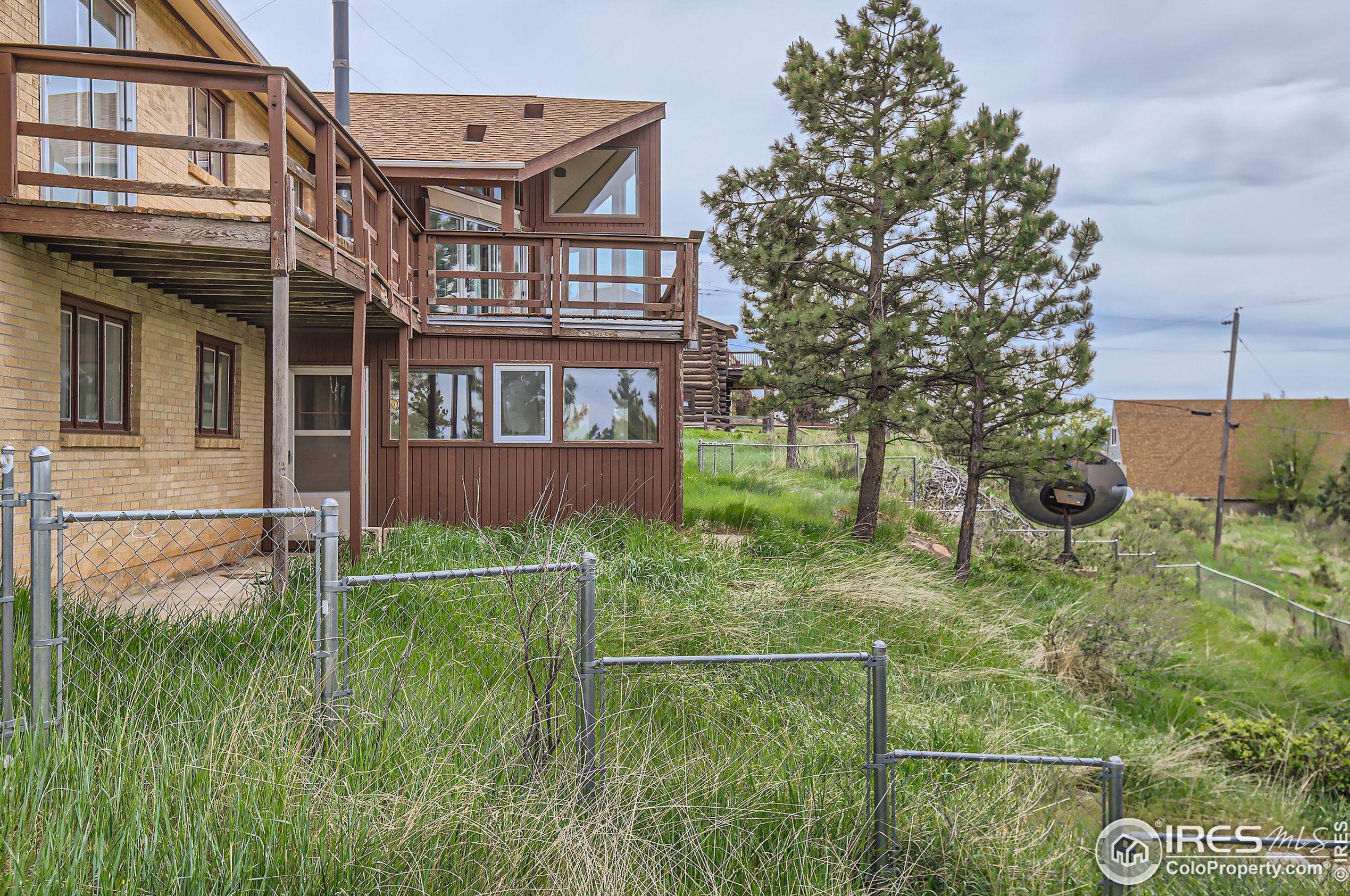 4225 Fawn Trl, Loveland CO 80537-8300 exterior
