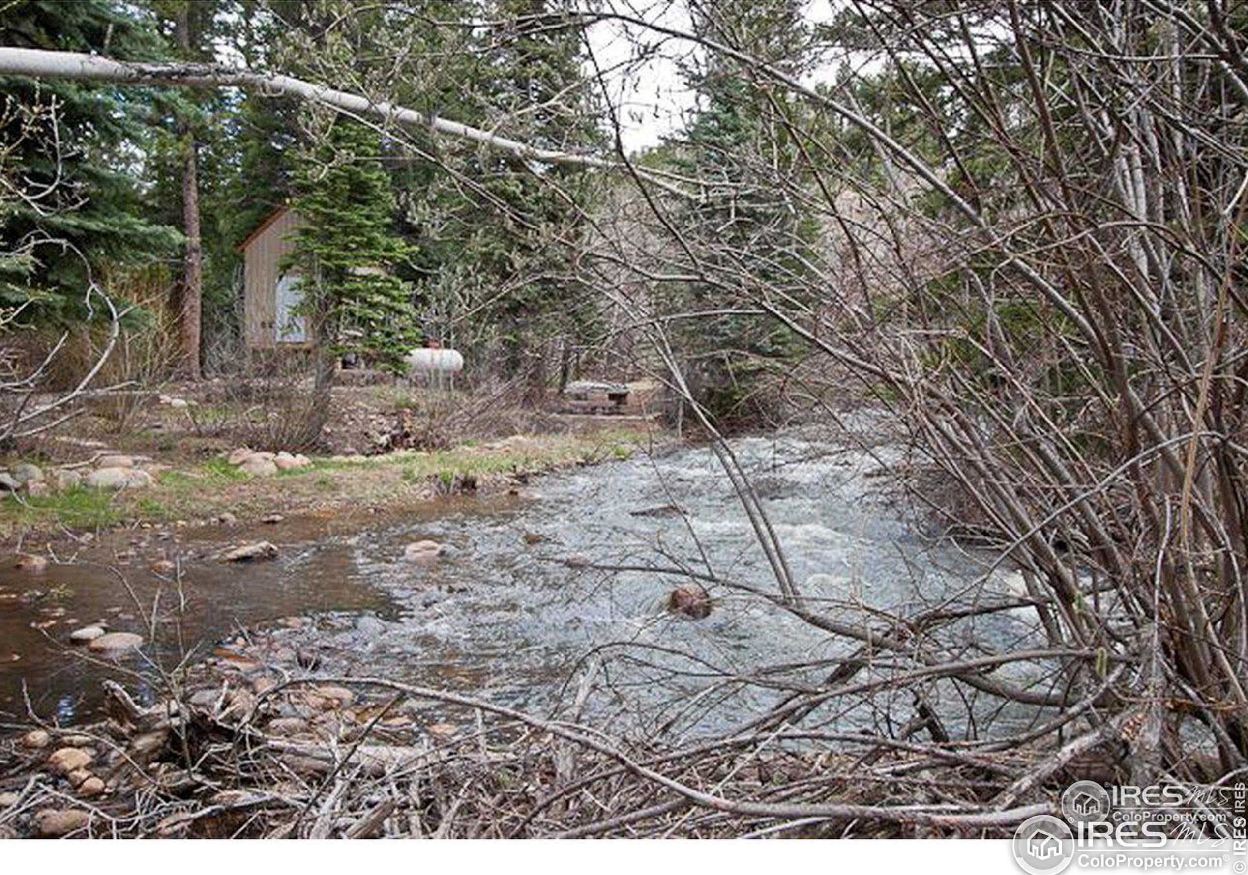 146 Hummer Dr, Nederland CO 80466-9562 exterior