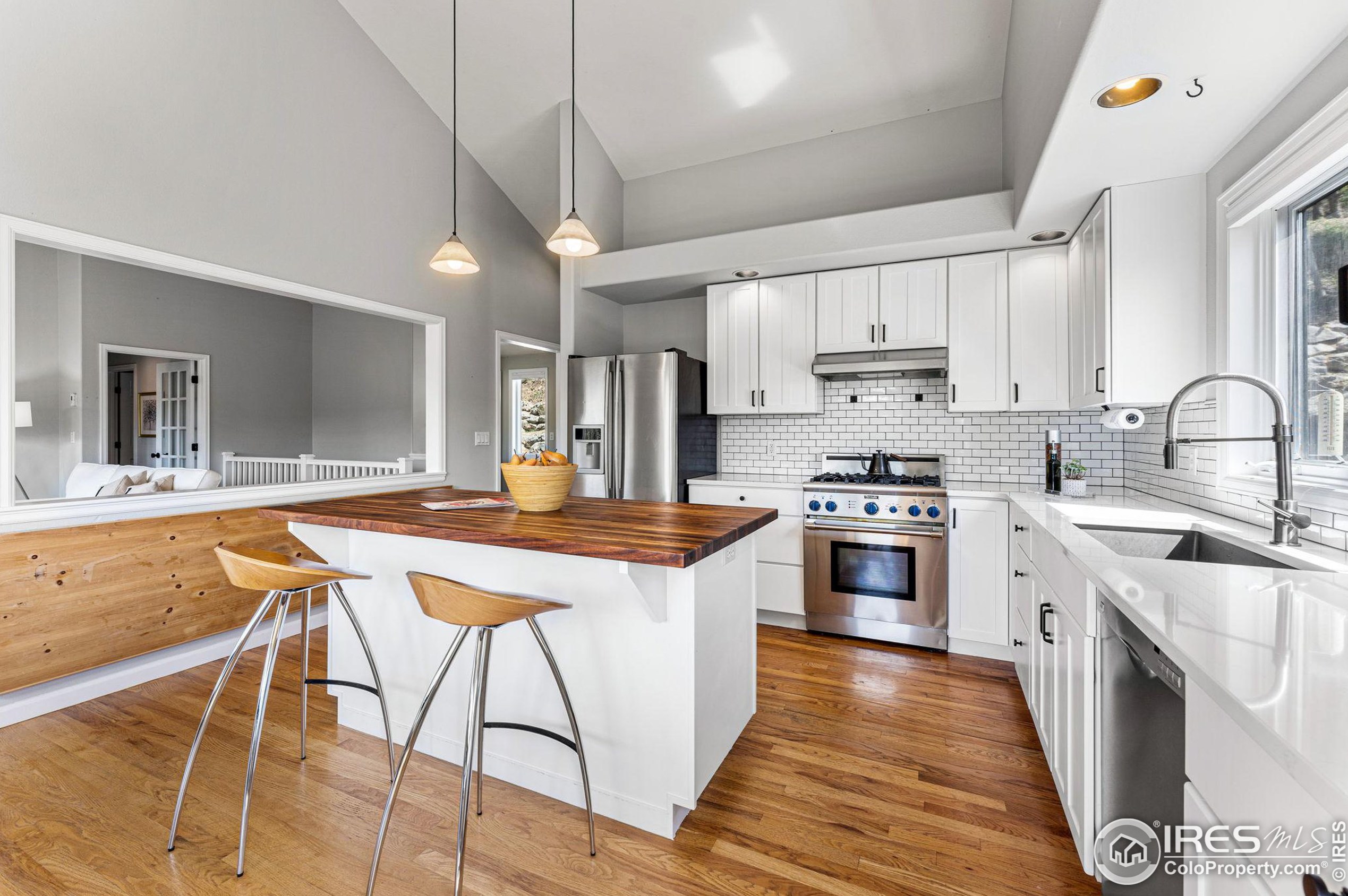 91 Pinecliff Trl, Nederland CO 80466-9691 exterior