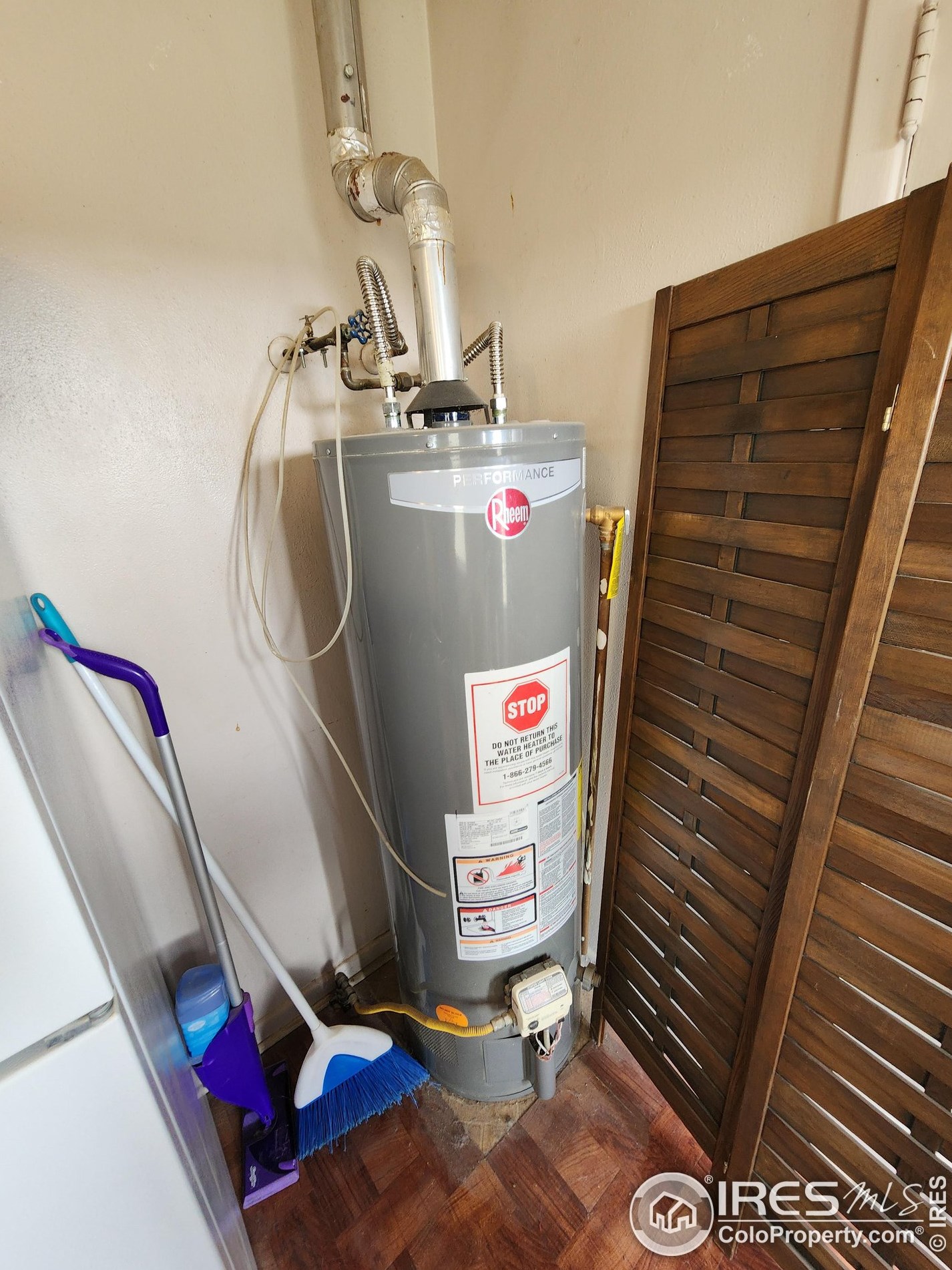 335 Vly Dr, Sterling CO 80751-2425 exterior