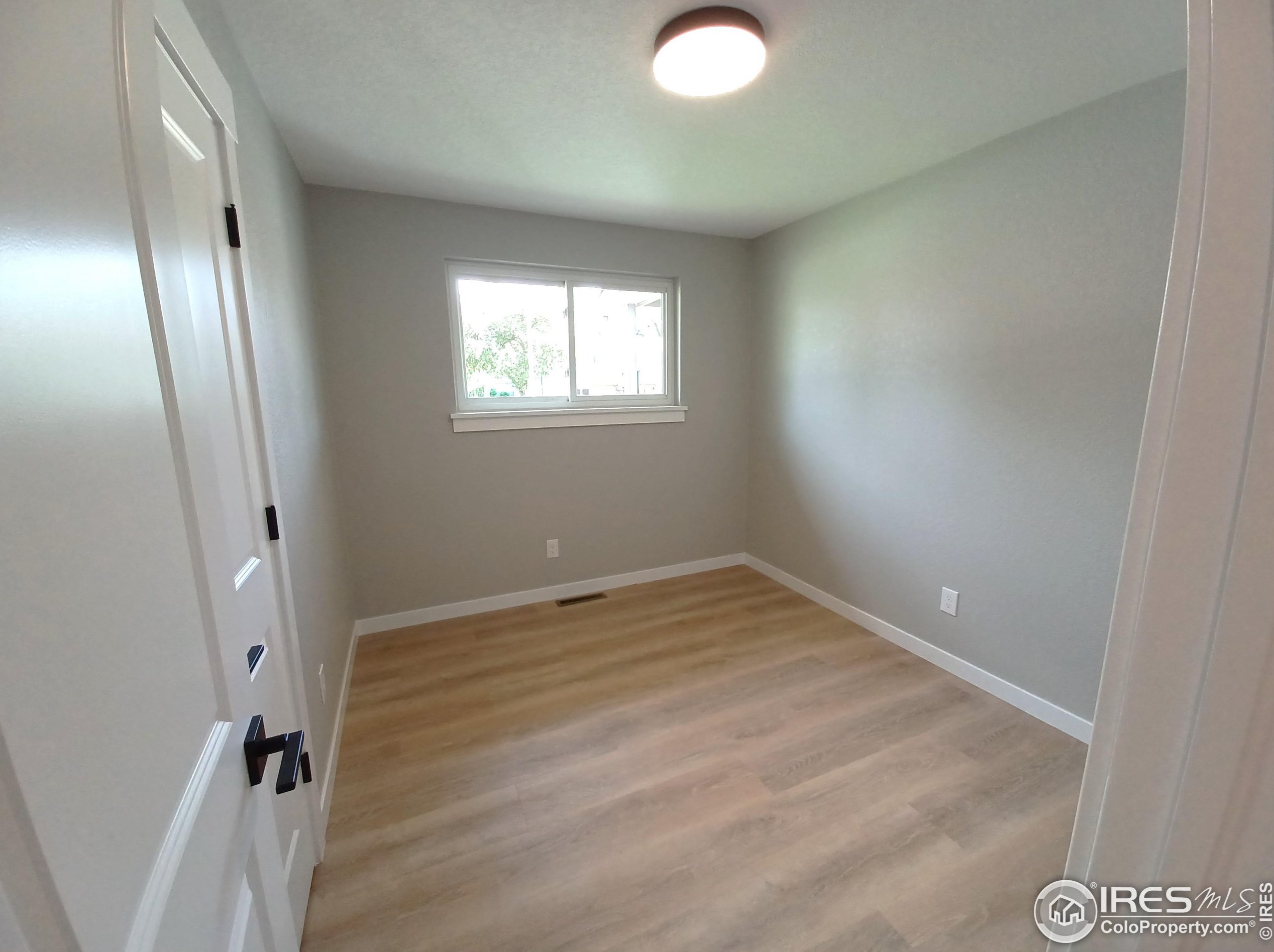 1065 Coffman St, Longmont CO  80501-4340 exterior