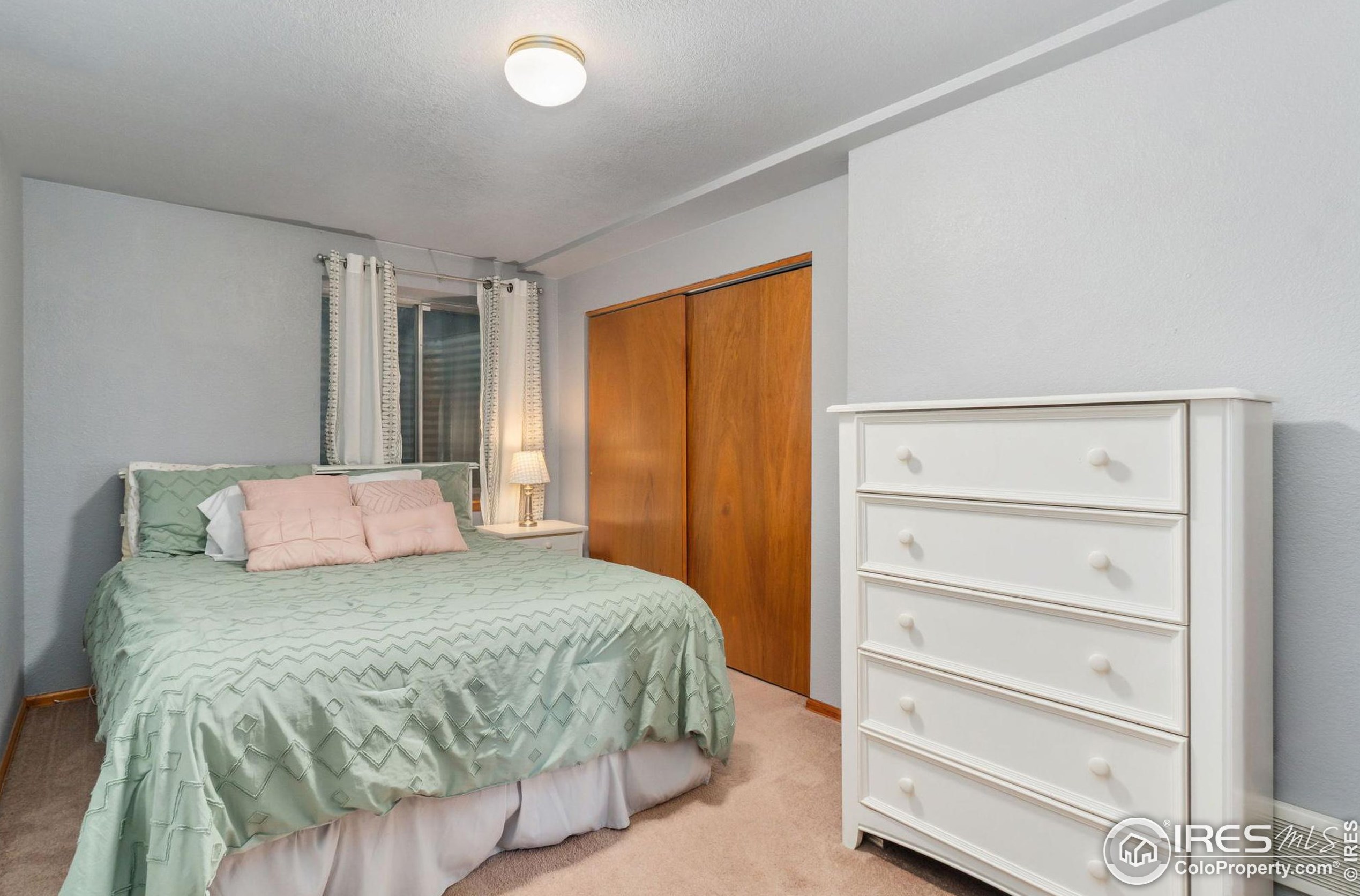 1915 Sunlight Dr, Longmont CO 80504-1973 exterior