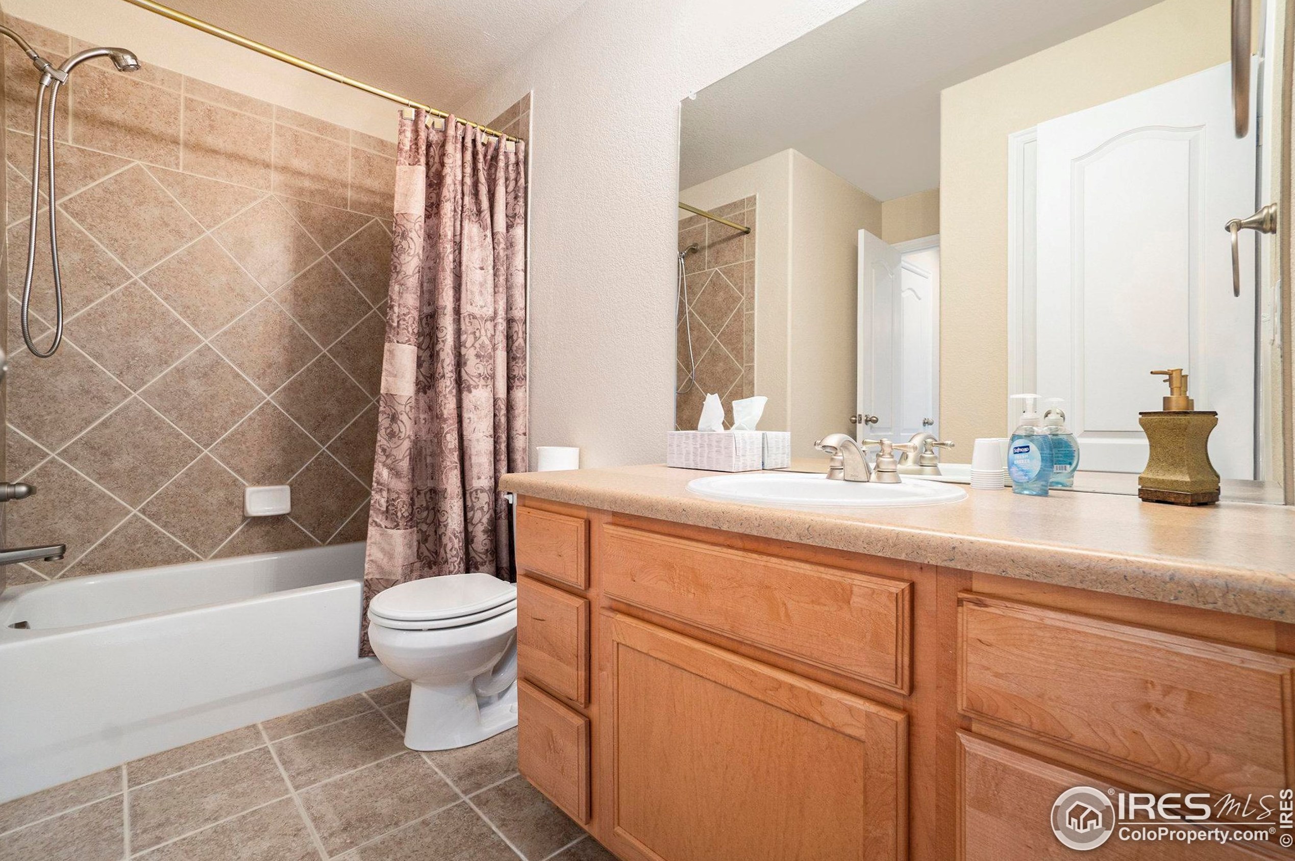 457 Hbr Ct, Fort Collins CO  exterior