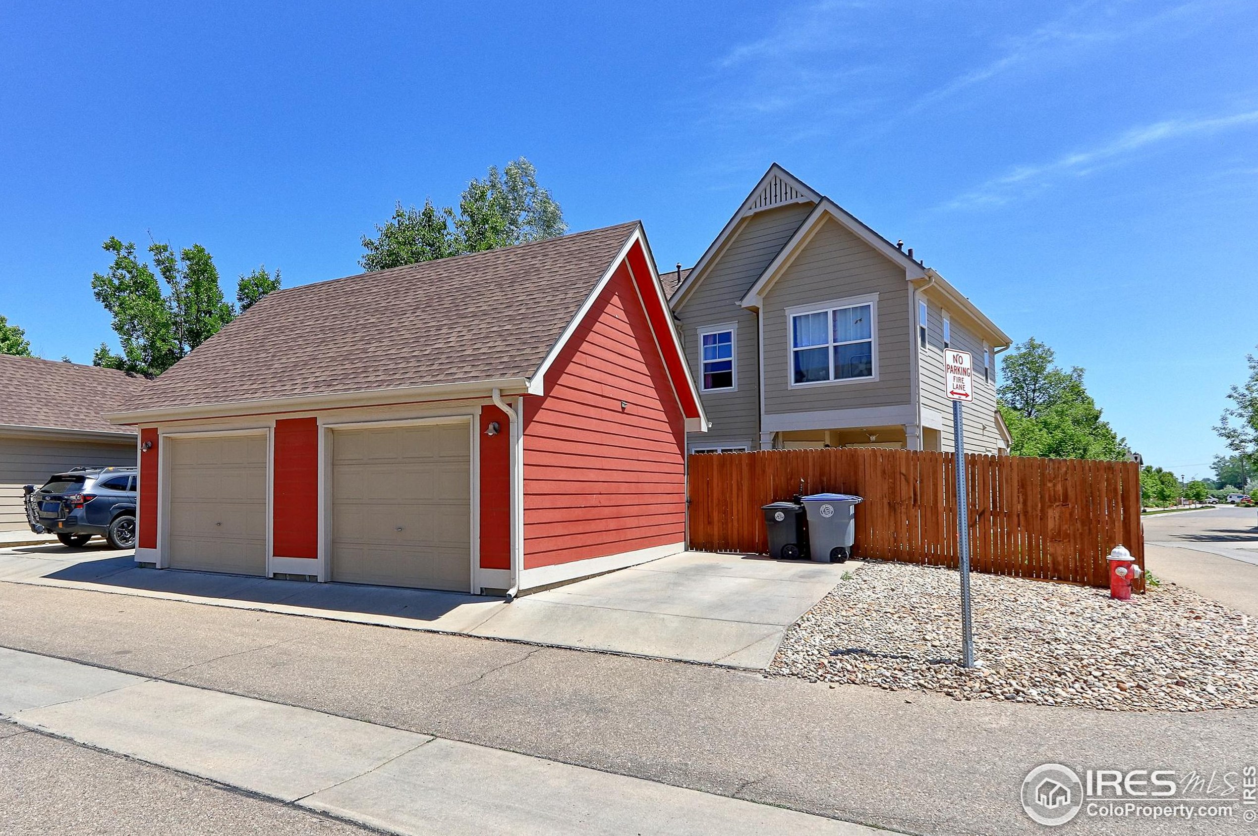 1257 Hummingbird Cir, Longmont CO  80501-8862 exterior