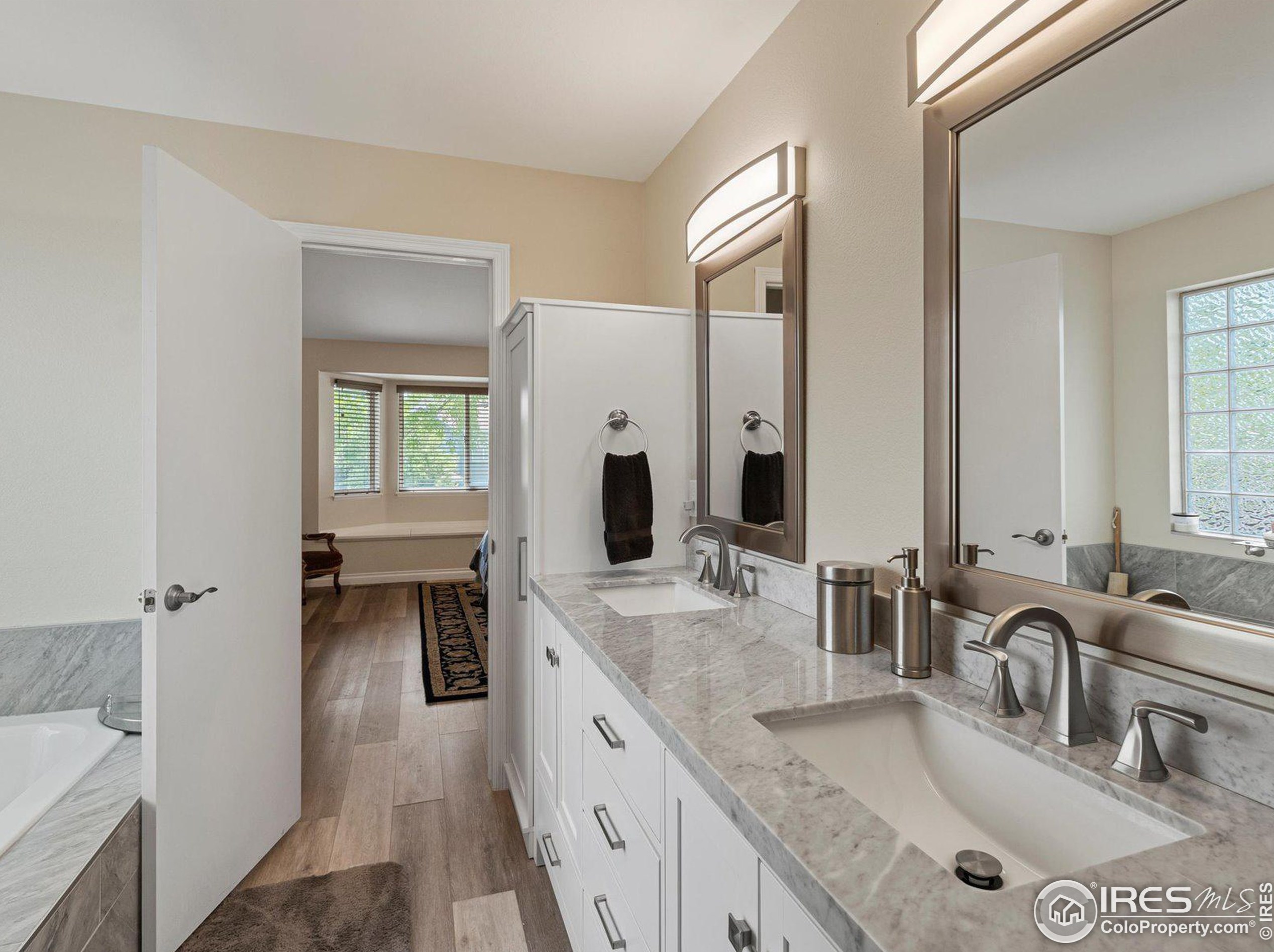 1130 Country Acres Dr, Loveland CO 80534-8470 exterior