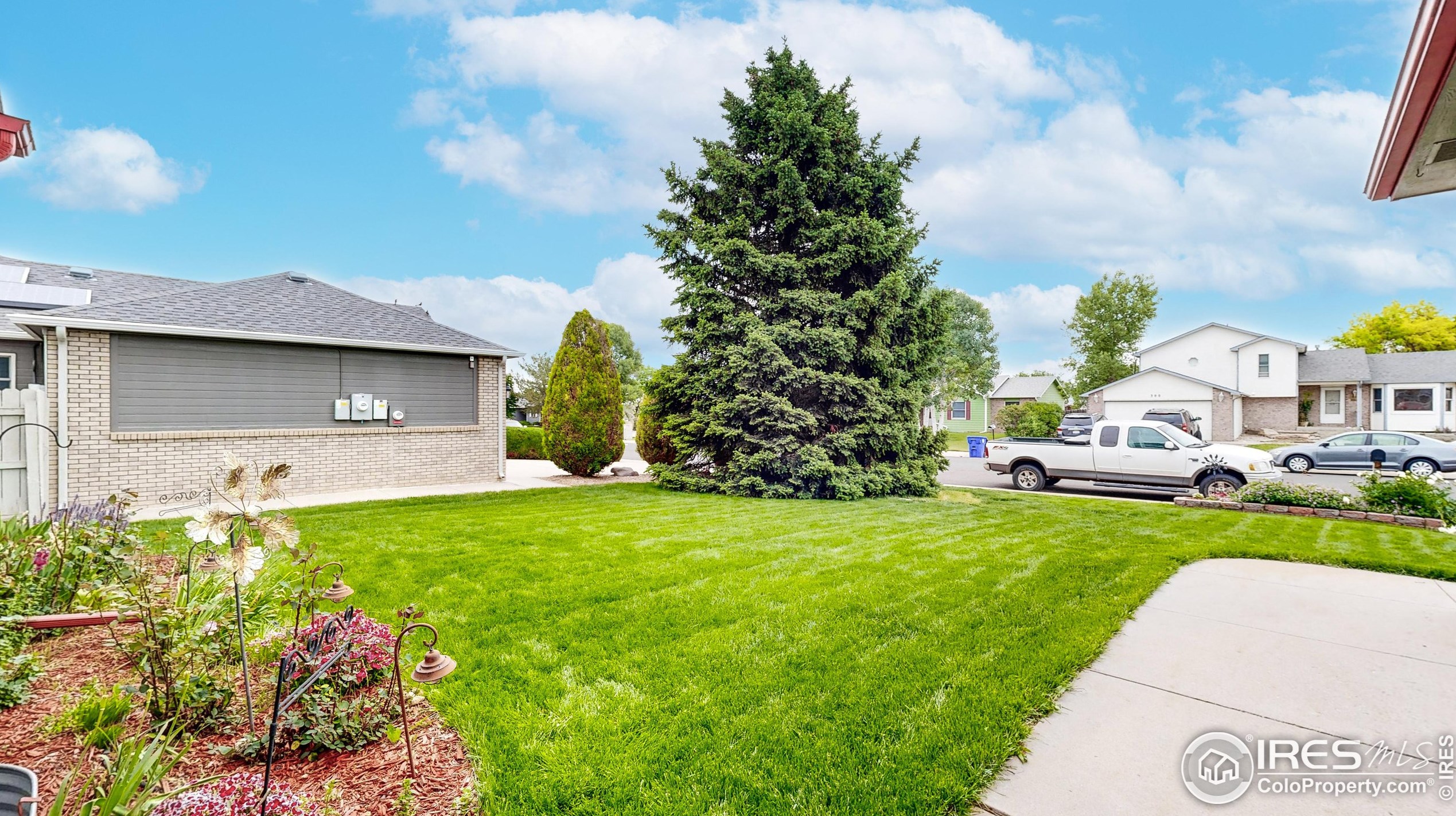 301 44th Avenue Ct, Greeley CO 80634-1091 exterior