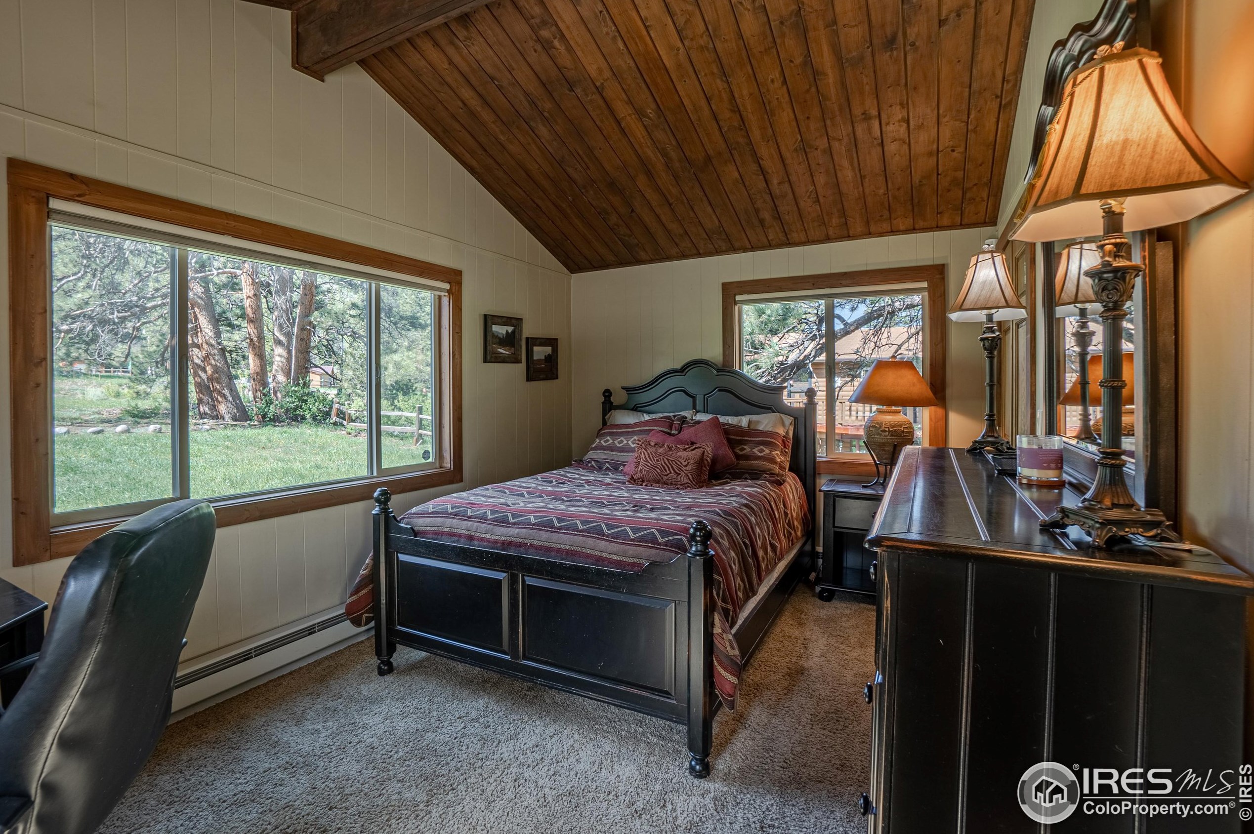 348 Crown Pt Dr, Bellvue CO 80512-9411 exterior