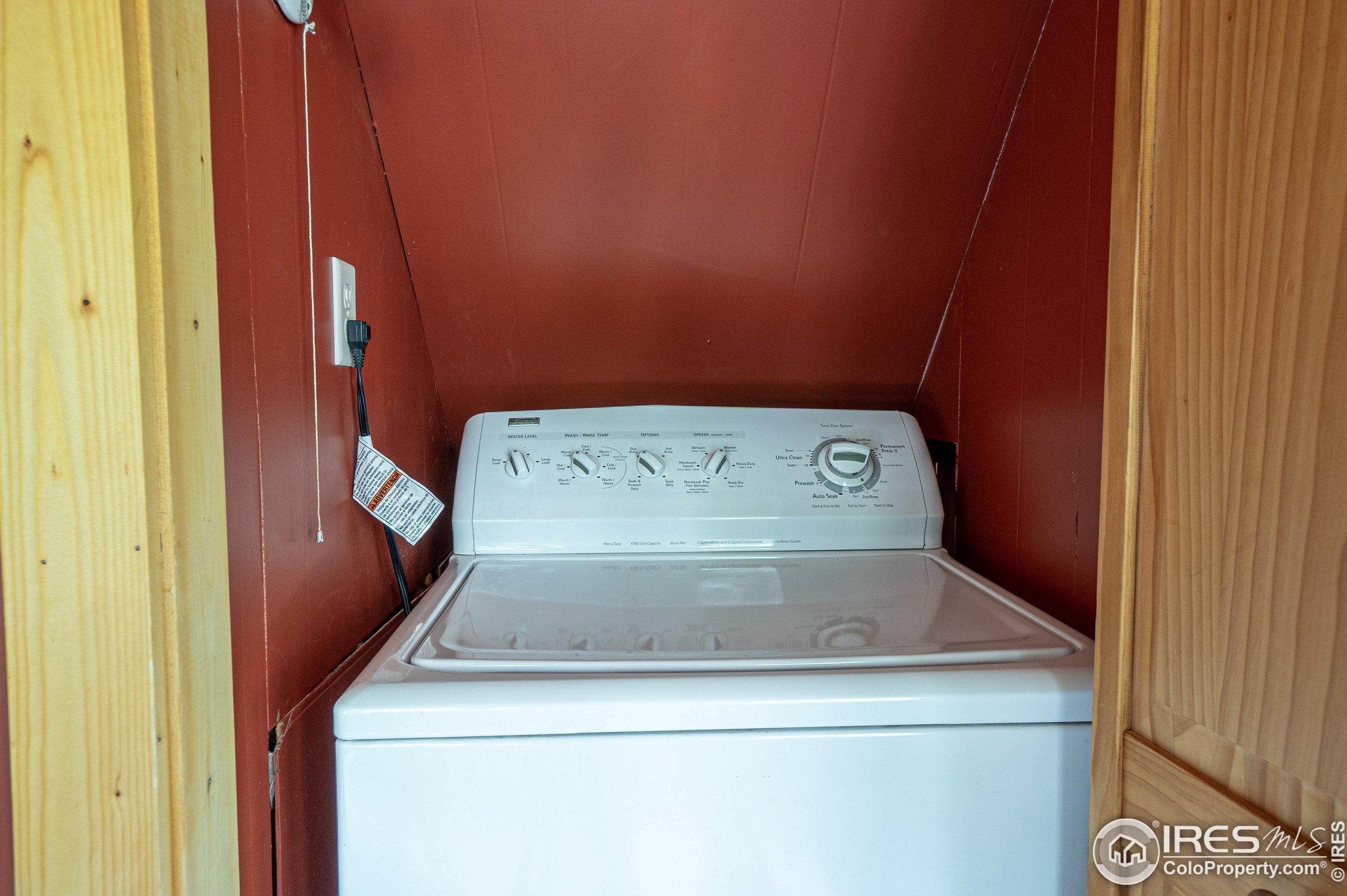 348 Crown Pt Dr, Bellvue CO 80512-9411 exterior