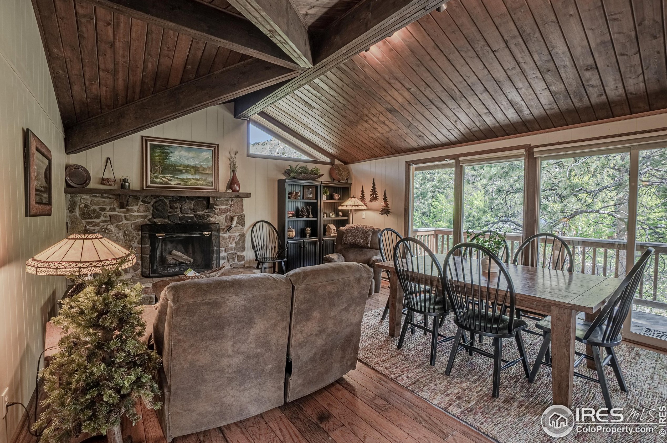 348 Crown Pt Dr, Bellvue CO 80512-9411 exterior