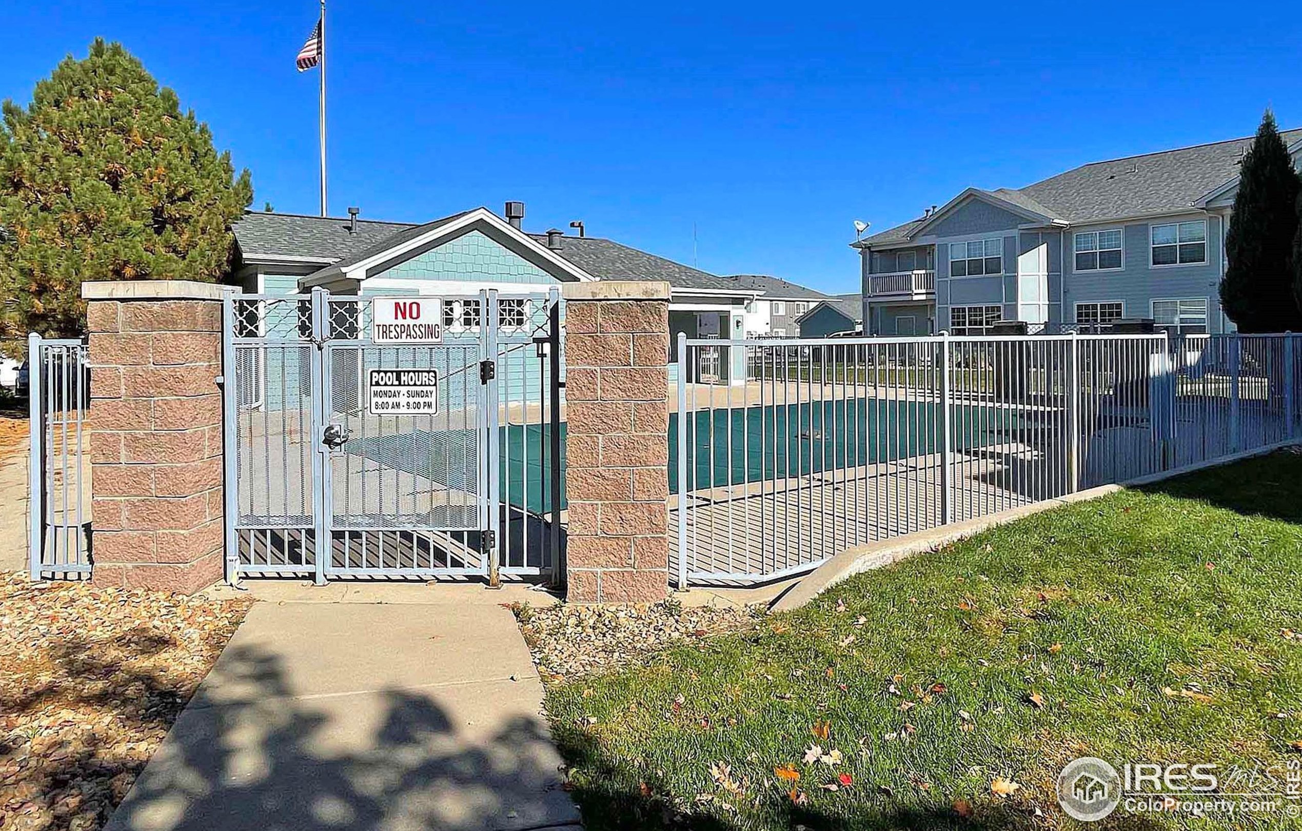 2990 C St, Greeley CO  63105-1318 exterior