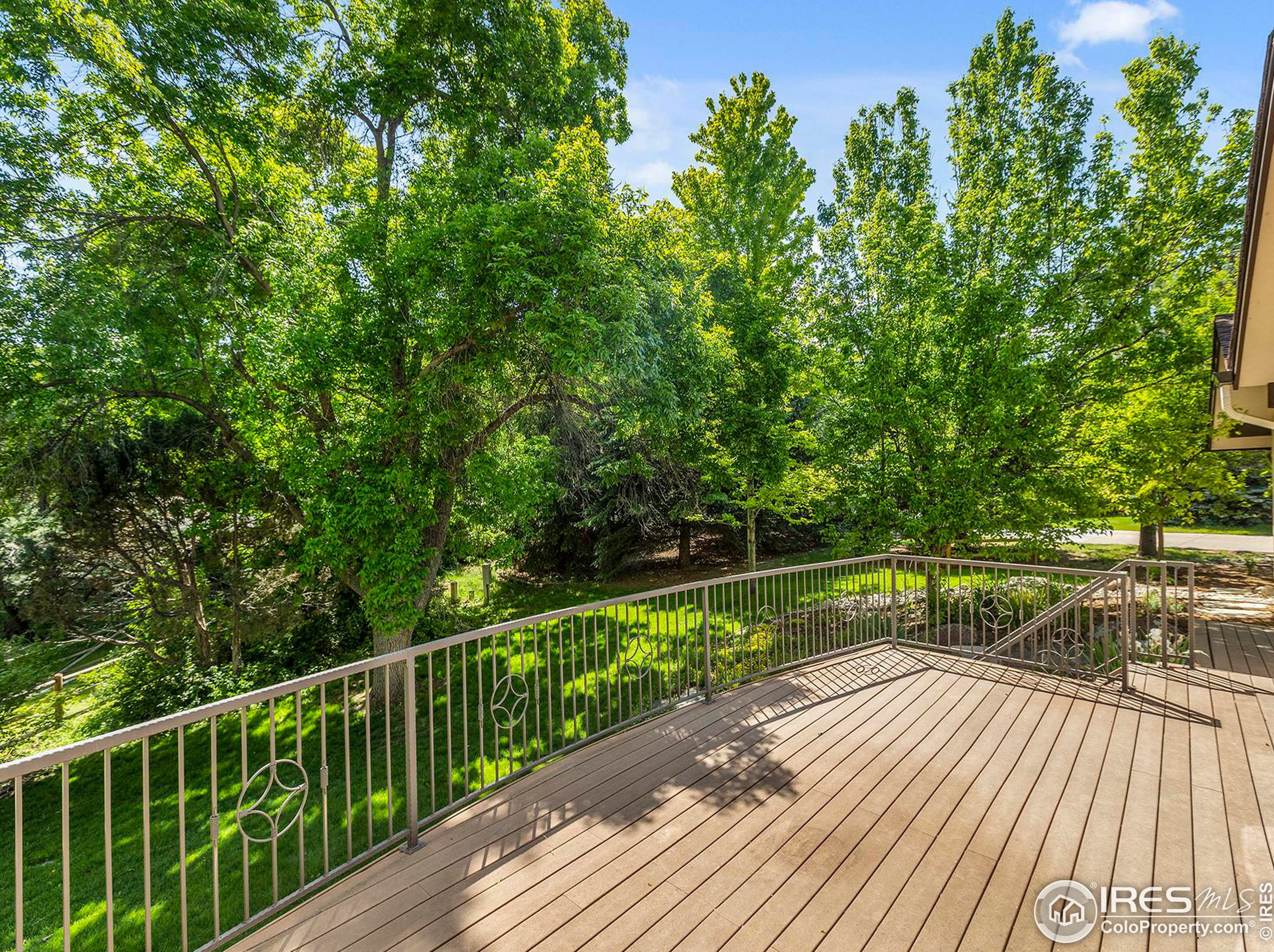 5223 Paradise Ln, Fort Collins CO  80526-4324 exterior