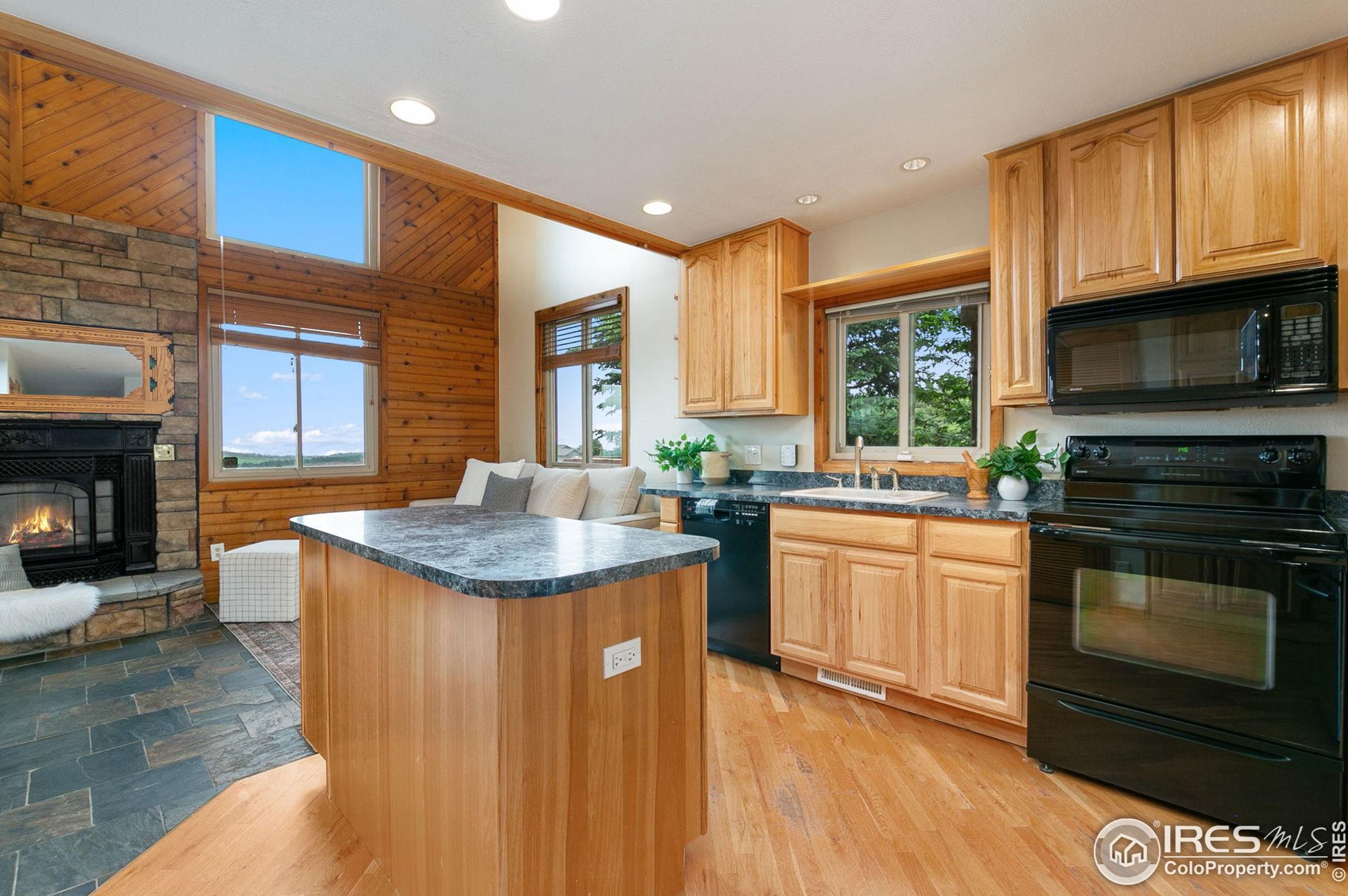 4921 Overhill Dr, Fort Collins CO  80526 exterior