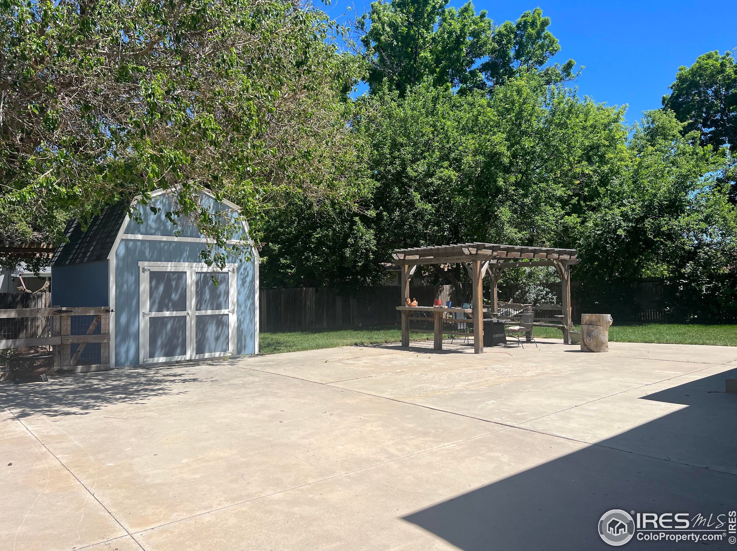 3346 Apple Ave, Loveland CO 80538-2515 exterior