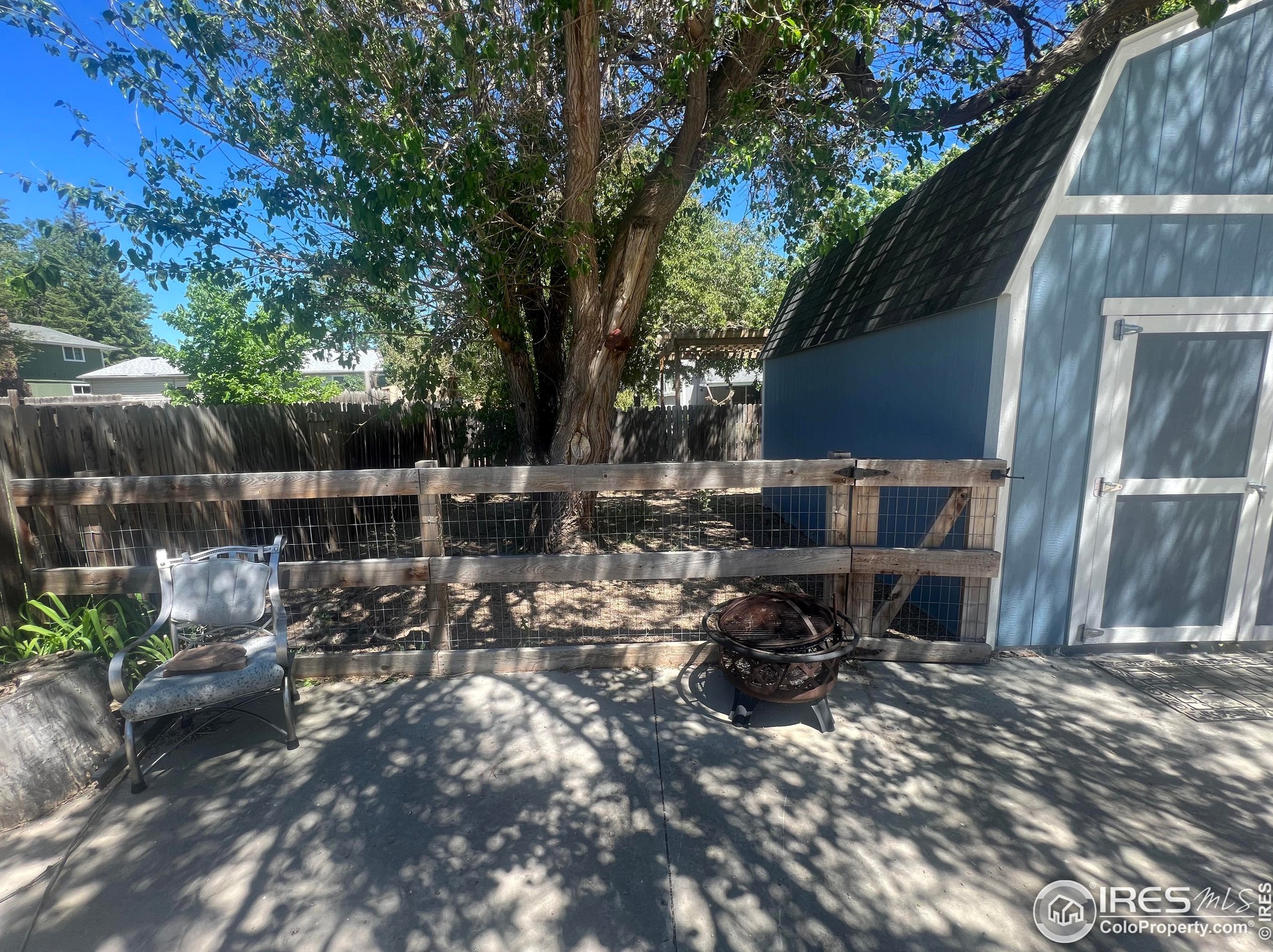 3346 Apple Ave, Loveland CO 80538-2515 exterior