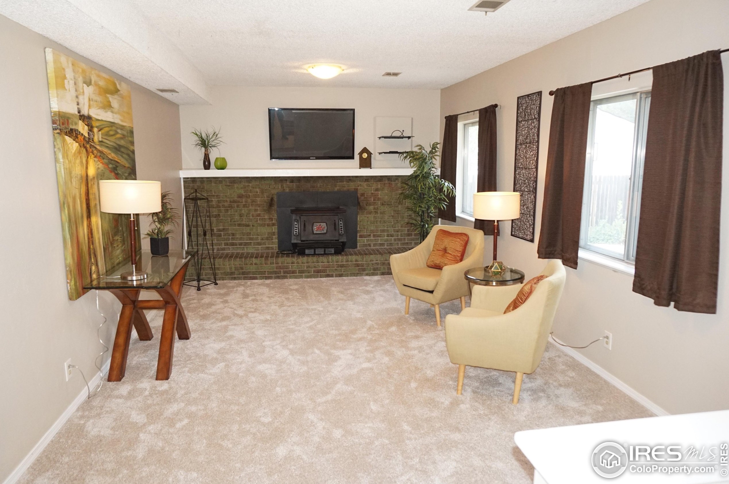 3346 Apple Ave, Loveland CO 80538-2515 exterior