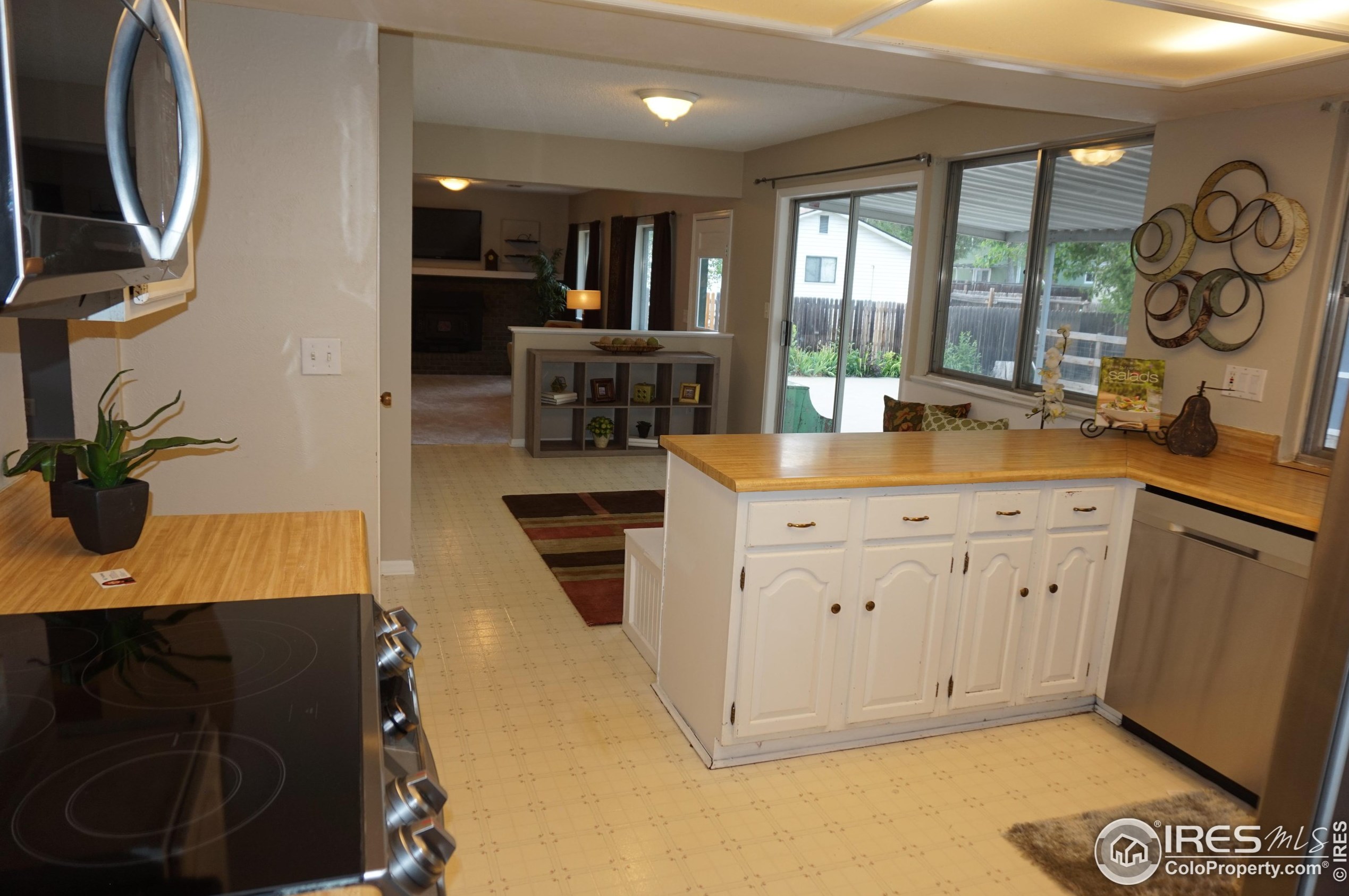 3346 Apple Ave, Loveland CO 80538-2515 exterior