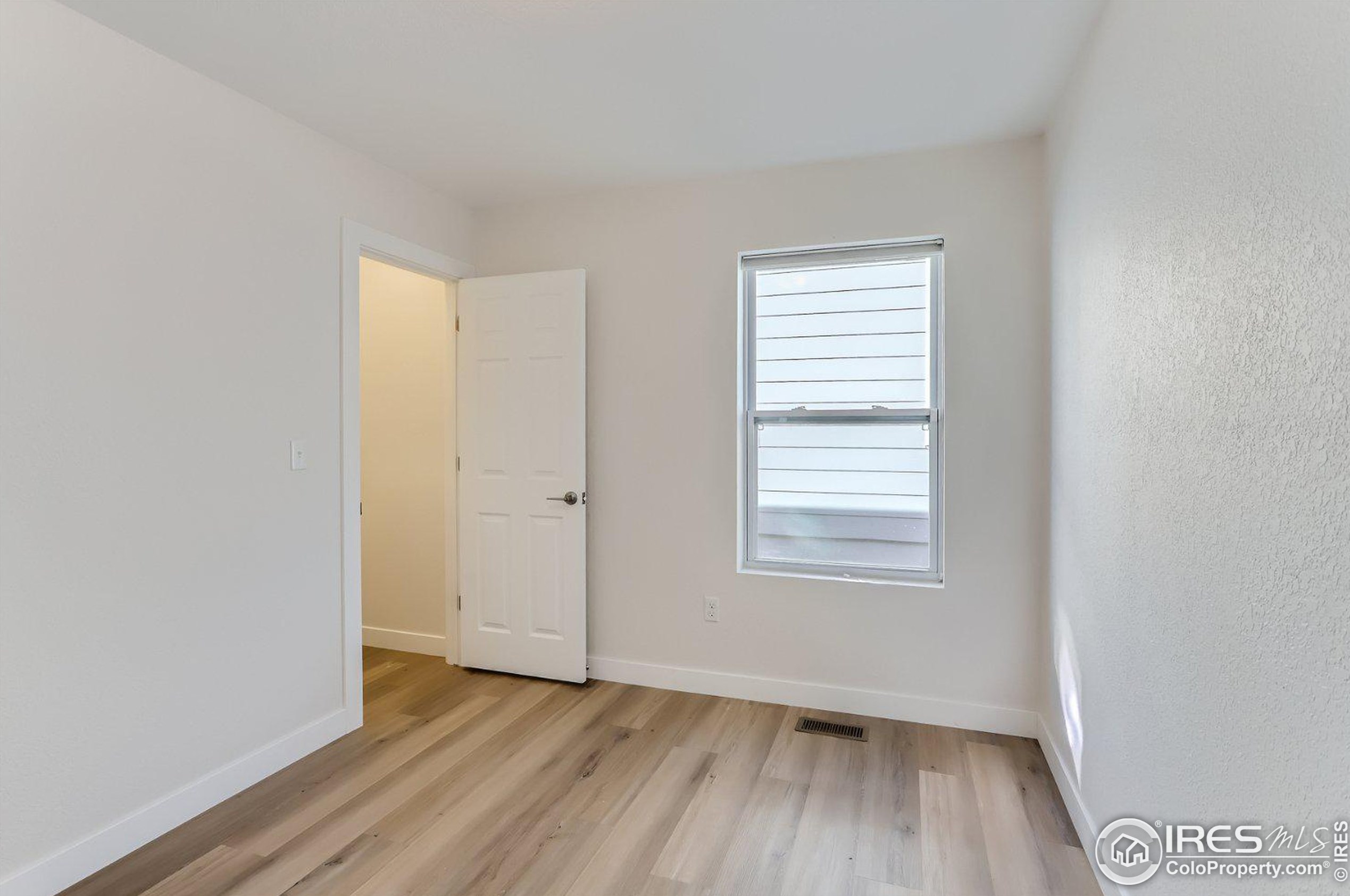 1416 Bluemoon Dr, Longmont CO 80504-1770 exterior