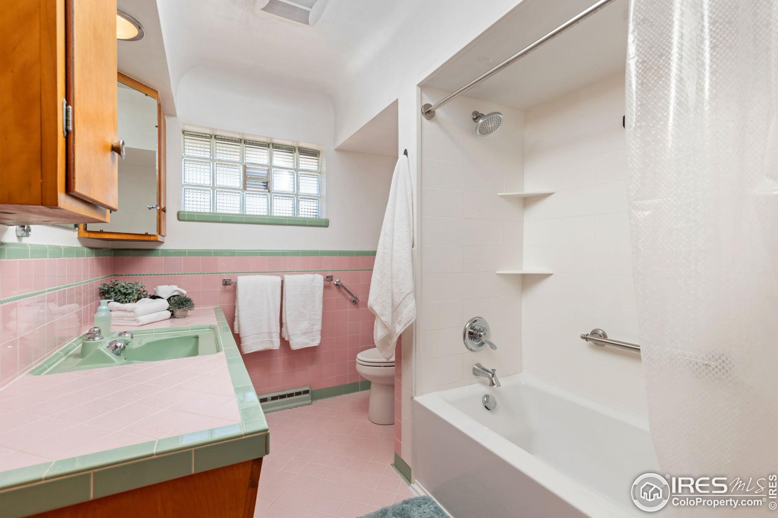 2101 14 St Rd, Greeley CO 80634-2400 exterior