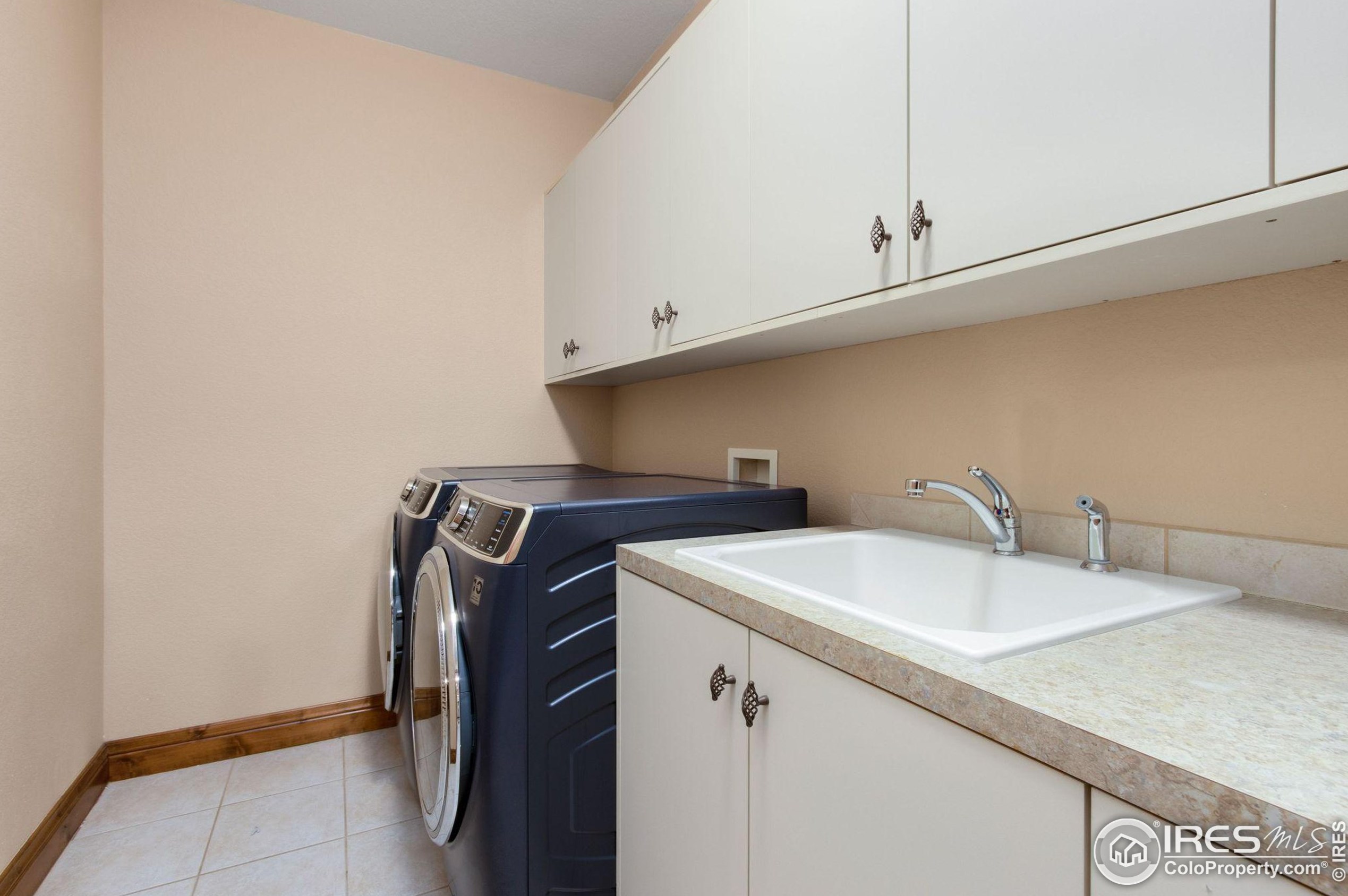 8103 Golden Eagle Rd, Fort Collins CO  80528-9347 exterior