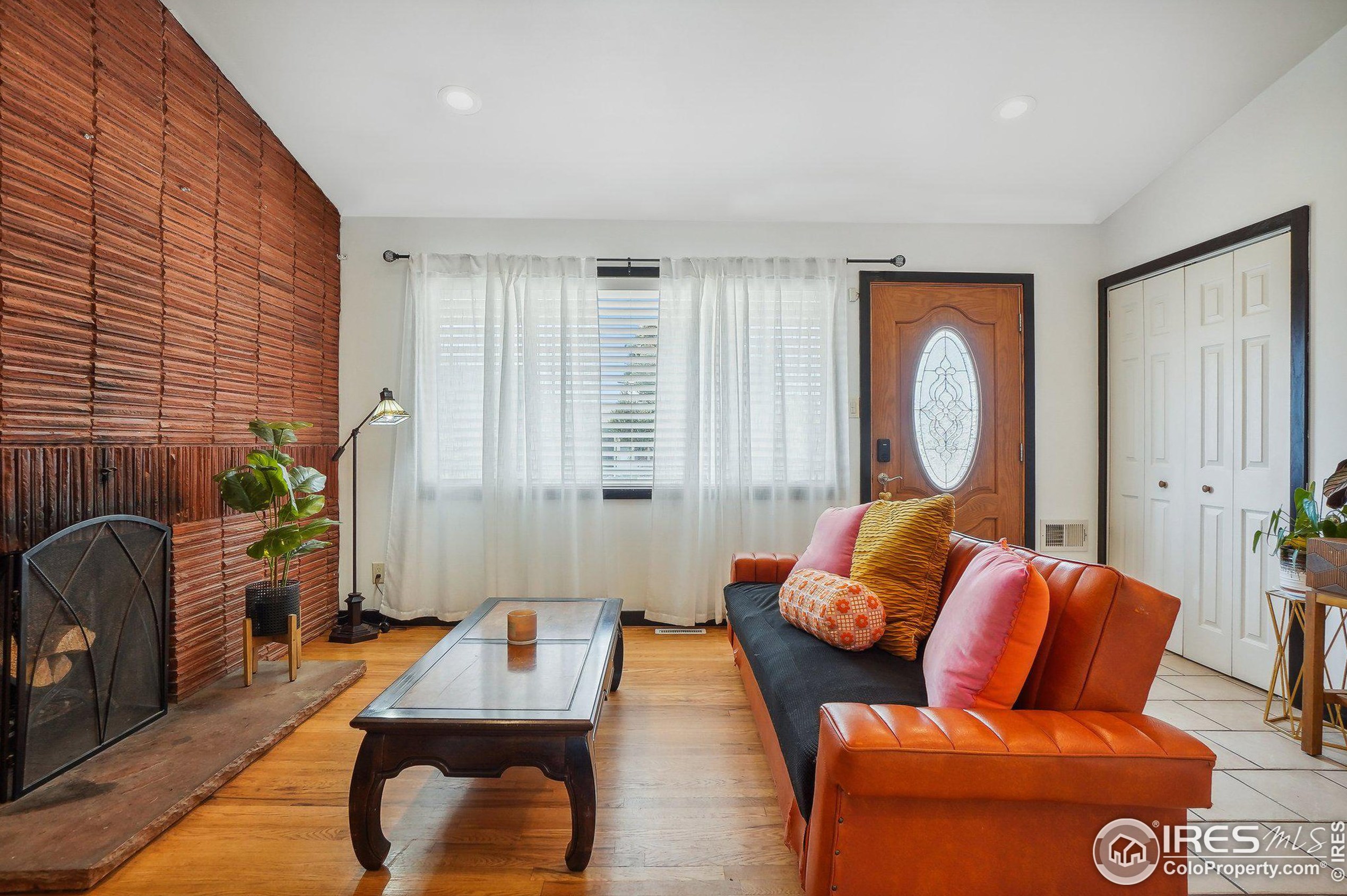 5710 Hickory St, Littleton CO 80120-2217 exterior