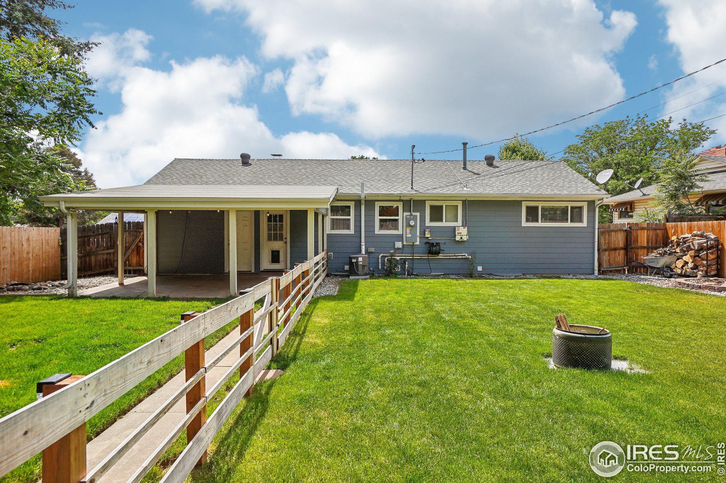 5710 Hickory St, Littleton CO 80120-2217 exterior