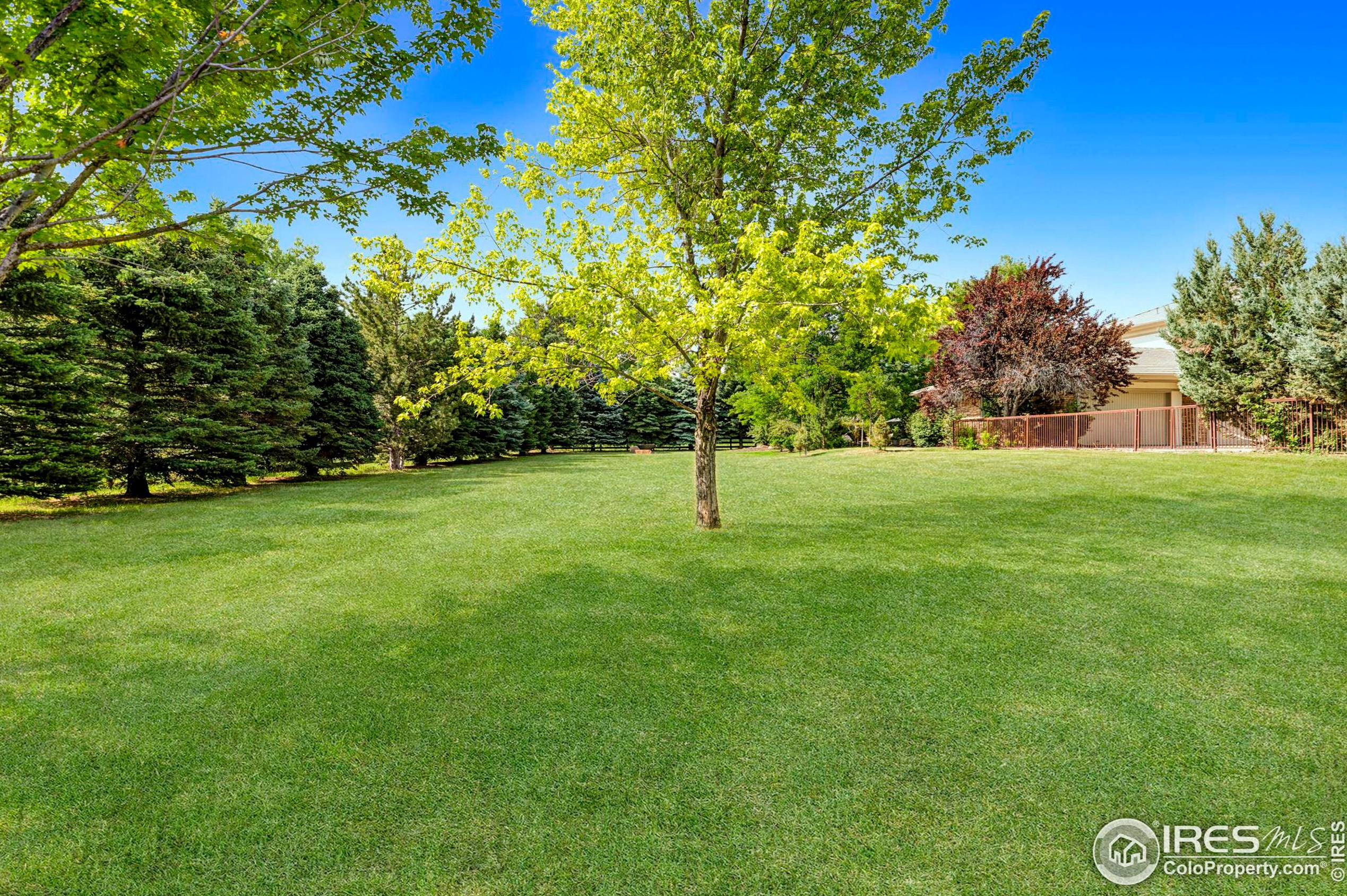 1332 White Hawk Rnch Dr, Boulder CO  80303-1670 exterior