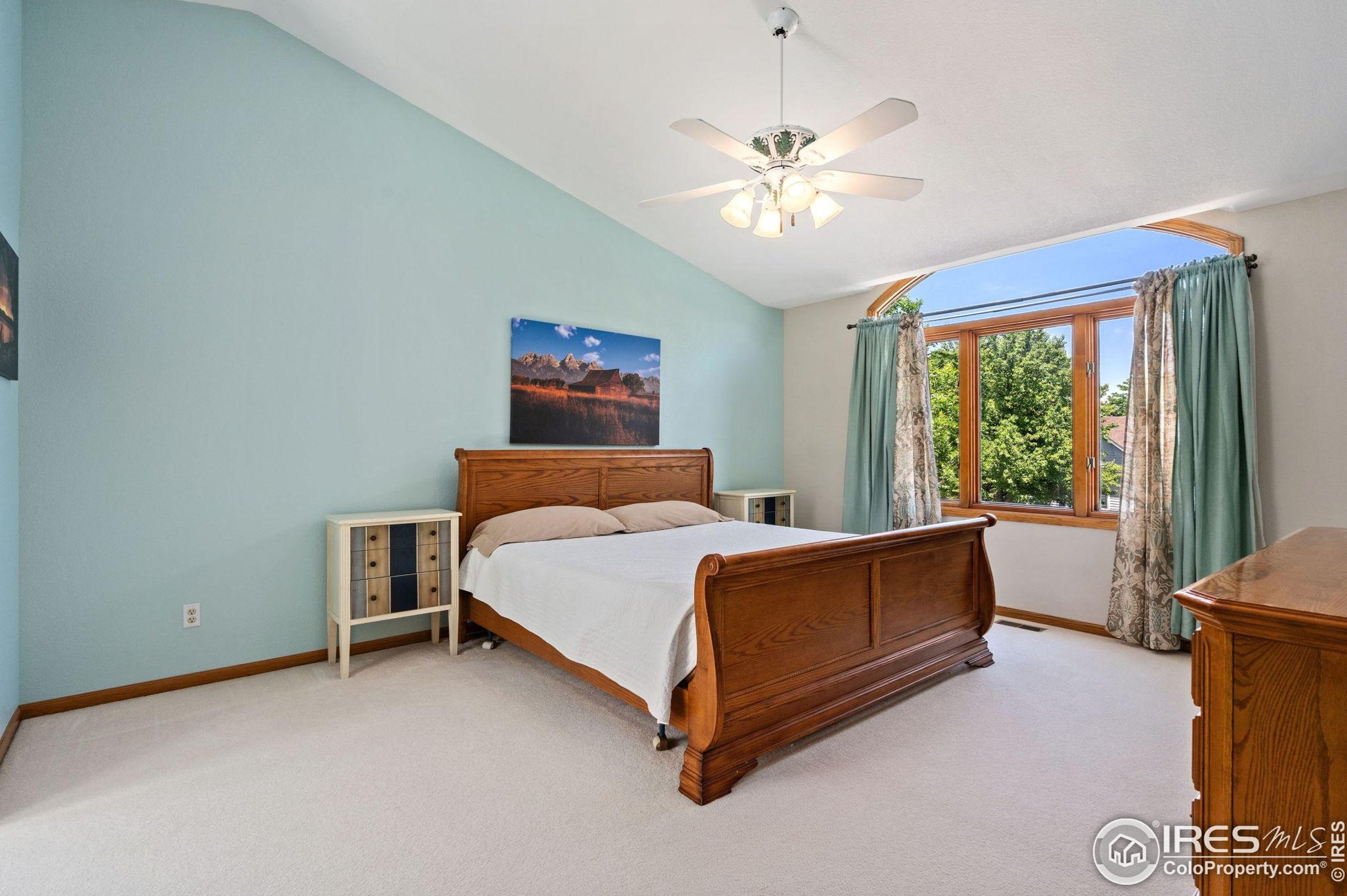 1037 Hinsdale Dr, Fort Collins CO  80526-3916 exterior