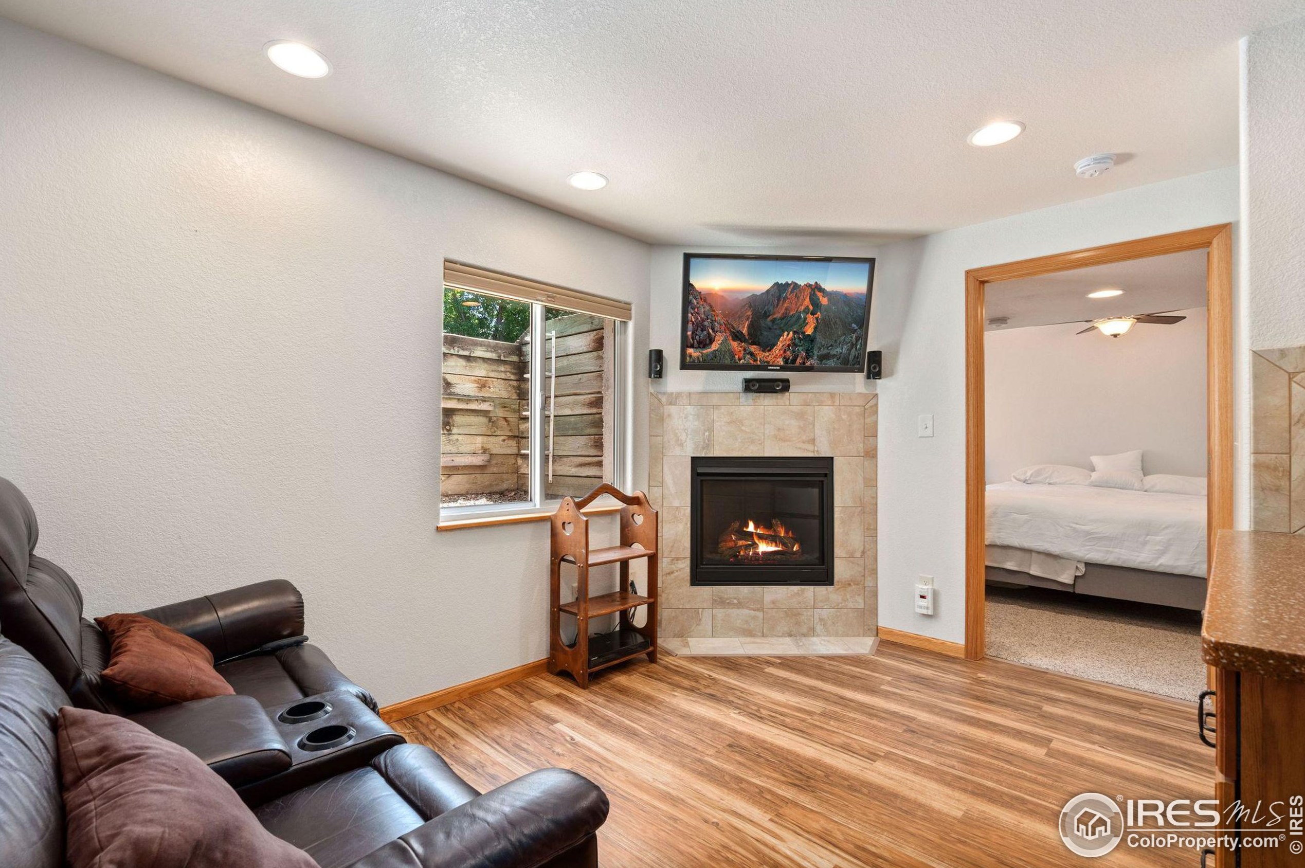 1037 Hinsdale Dr, Fort Collins CO  80526-3916 exterior