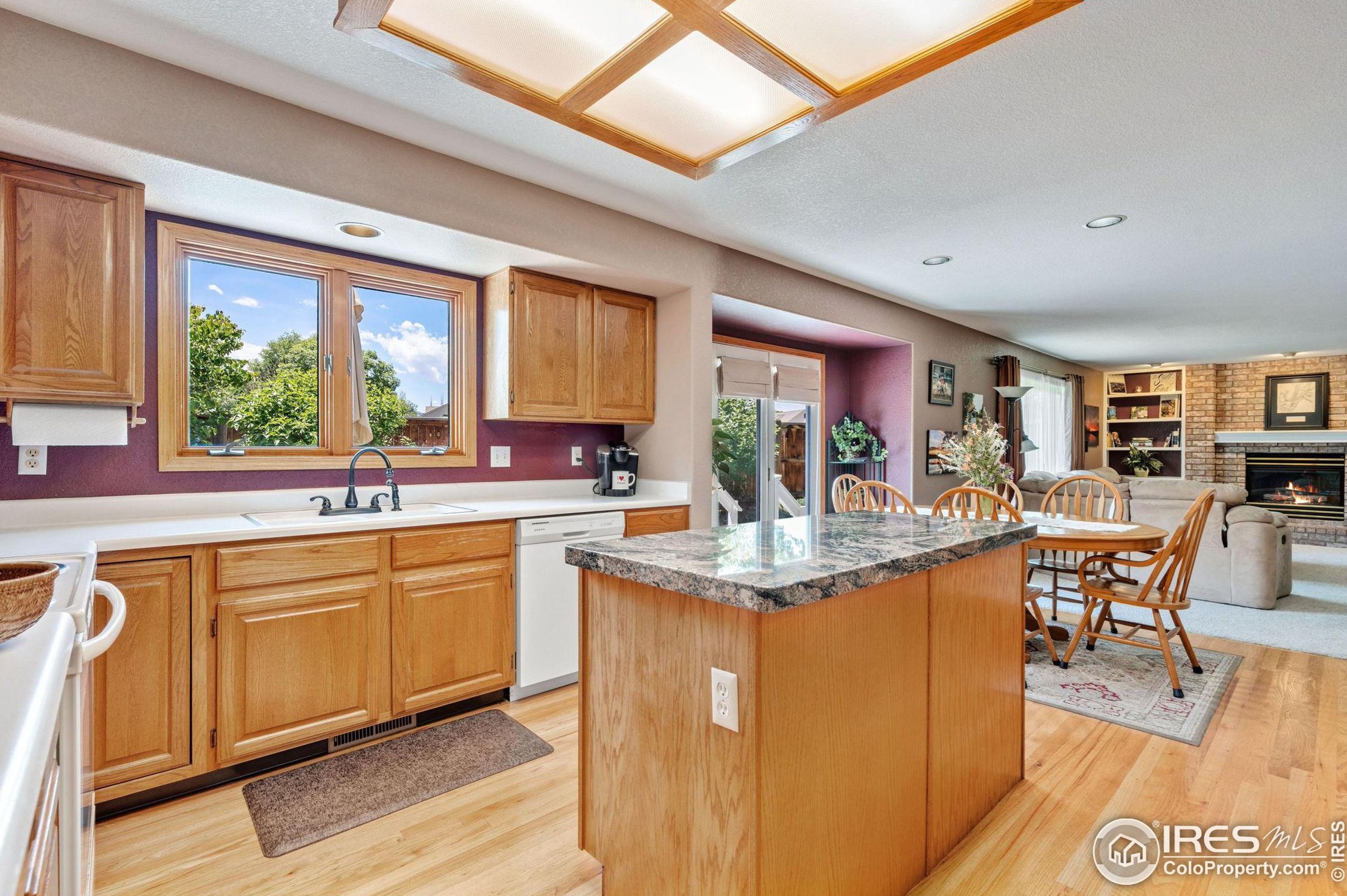 1037 Hinsdale Dr, Fort Collins CO  80526-3916 exterior