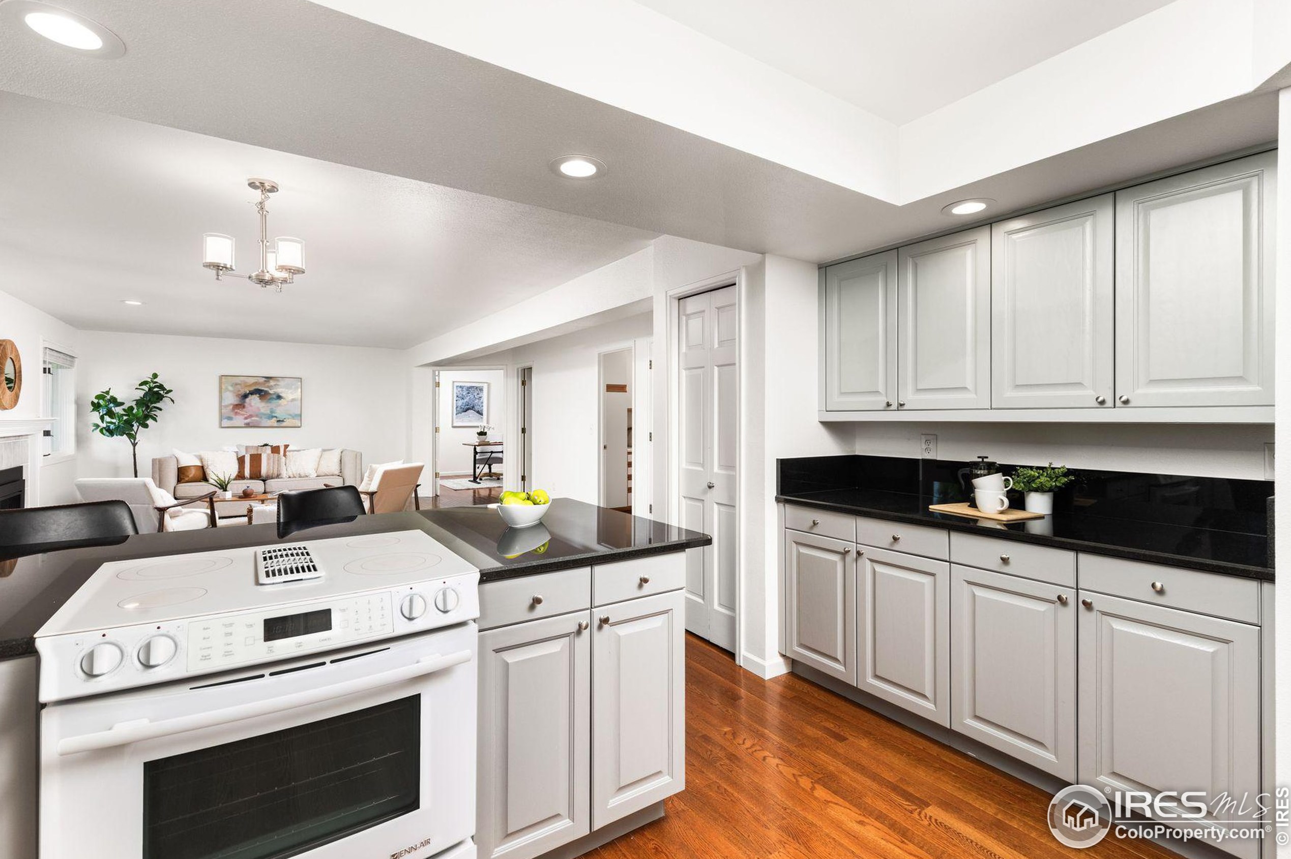 2471 Norwood Ave, Boulder CO 80304-1217 exterior