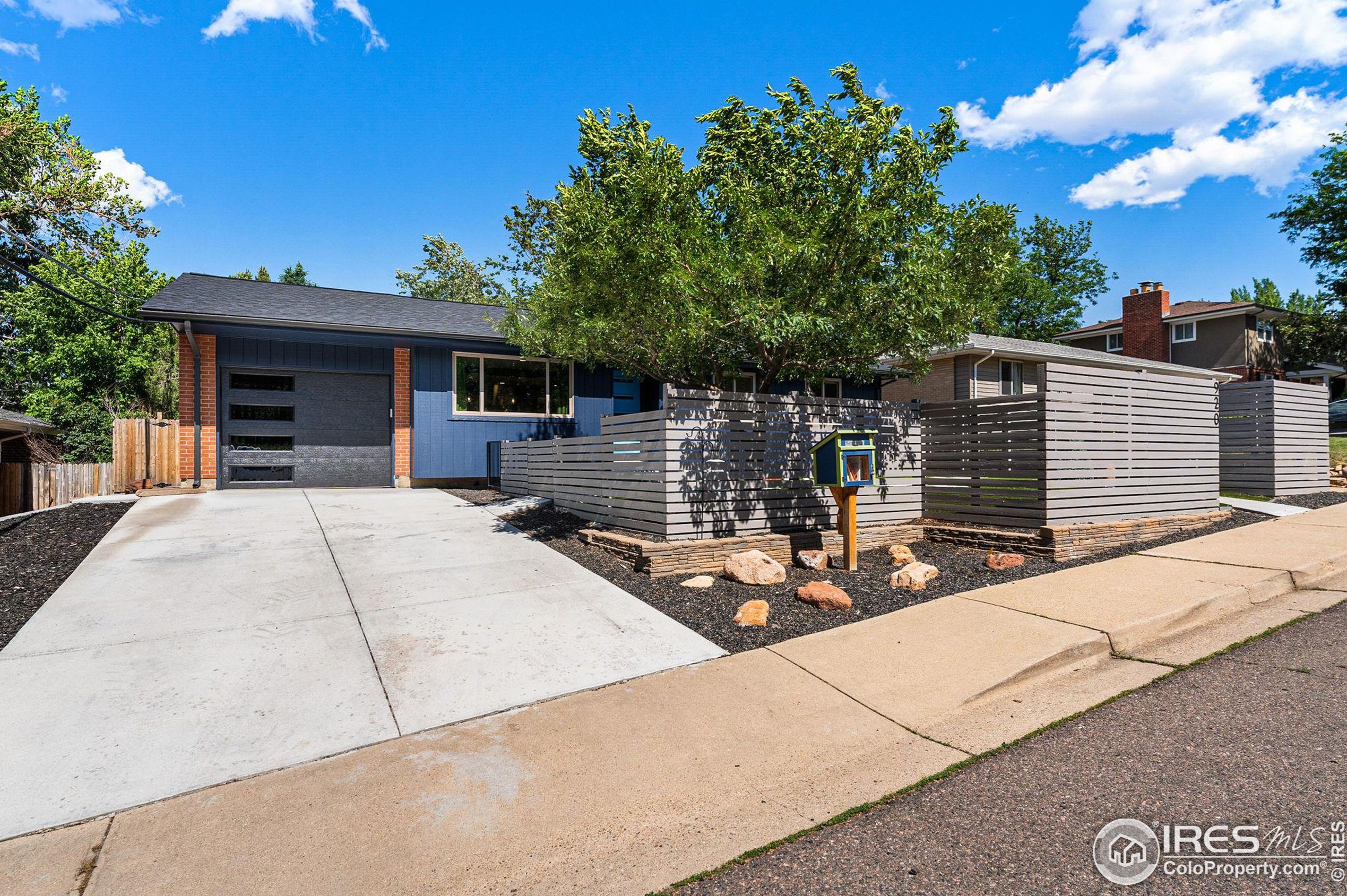 920 Hartford Dr, Boulder CO  80305-6316 exterior