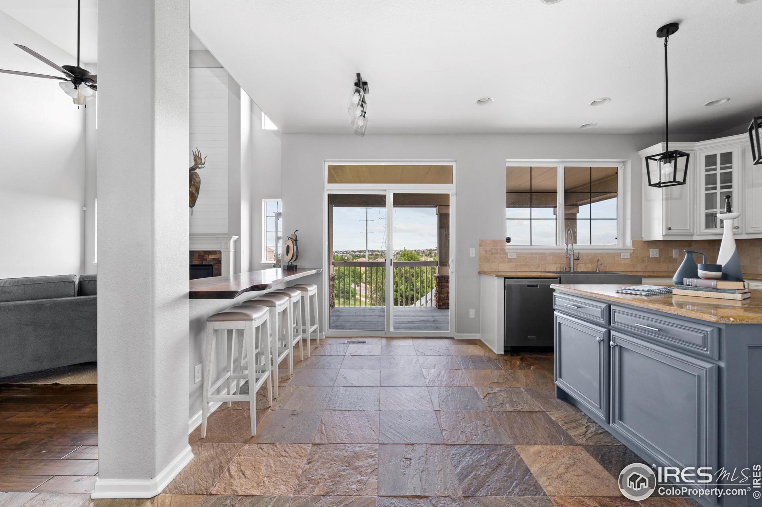 24230 Moraine Pl, Aurora CO 80016-1374 exterior