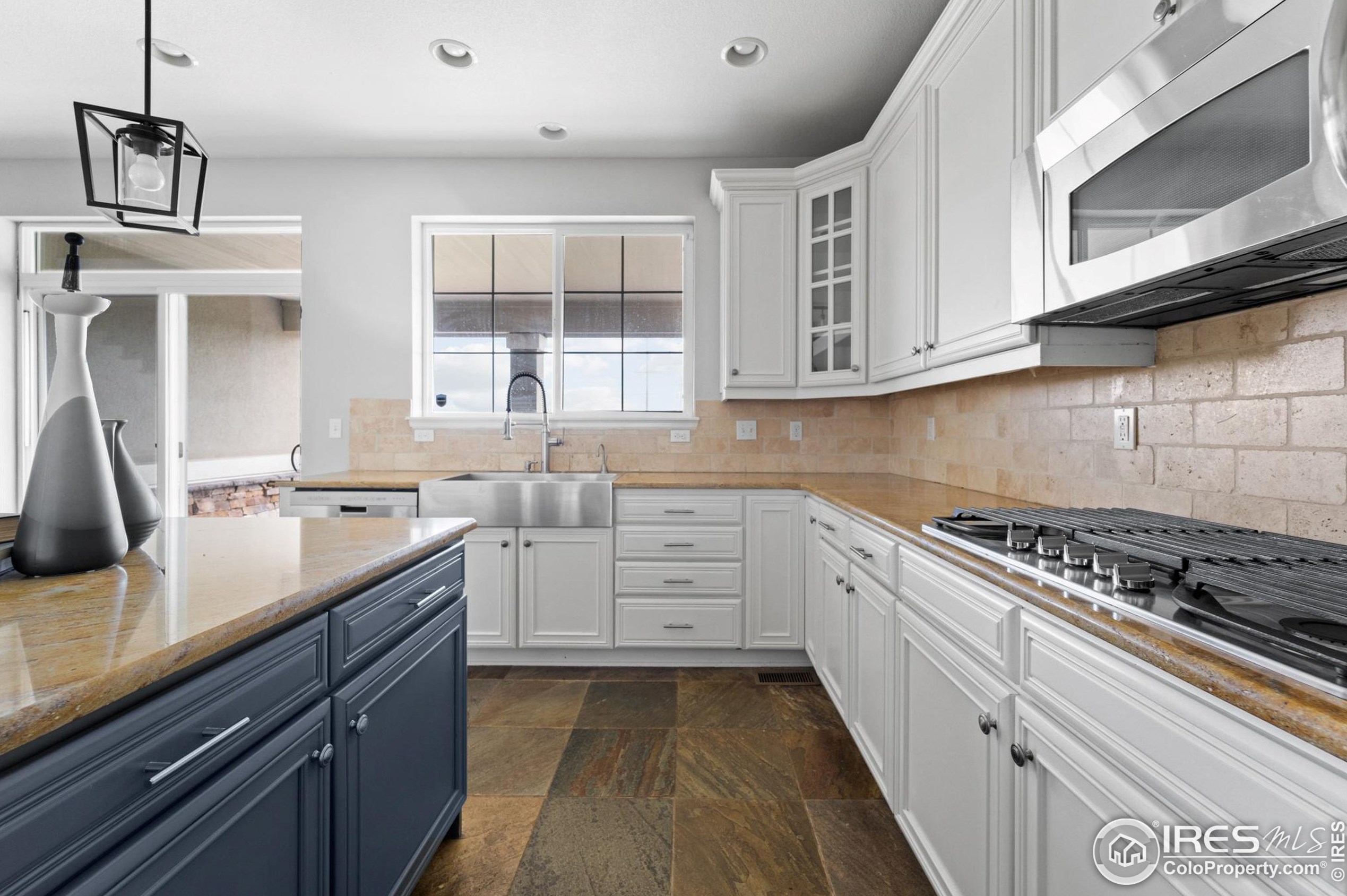 24230 Moraine Pl, Aurora CO 80016-1374 exterior