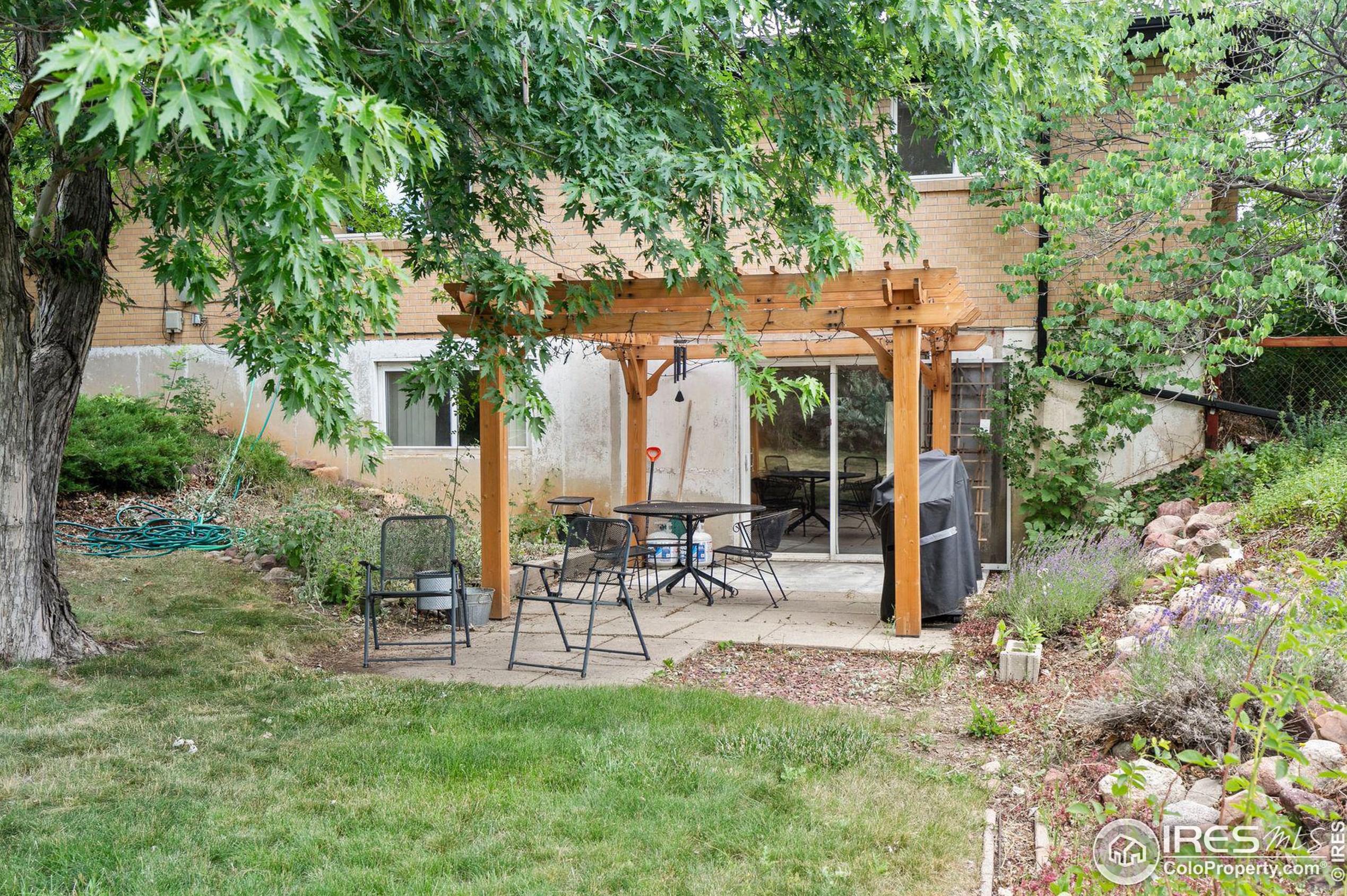 4330 Darley Ave, Boulder CO  80305-6028 exterior
