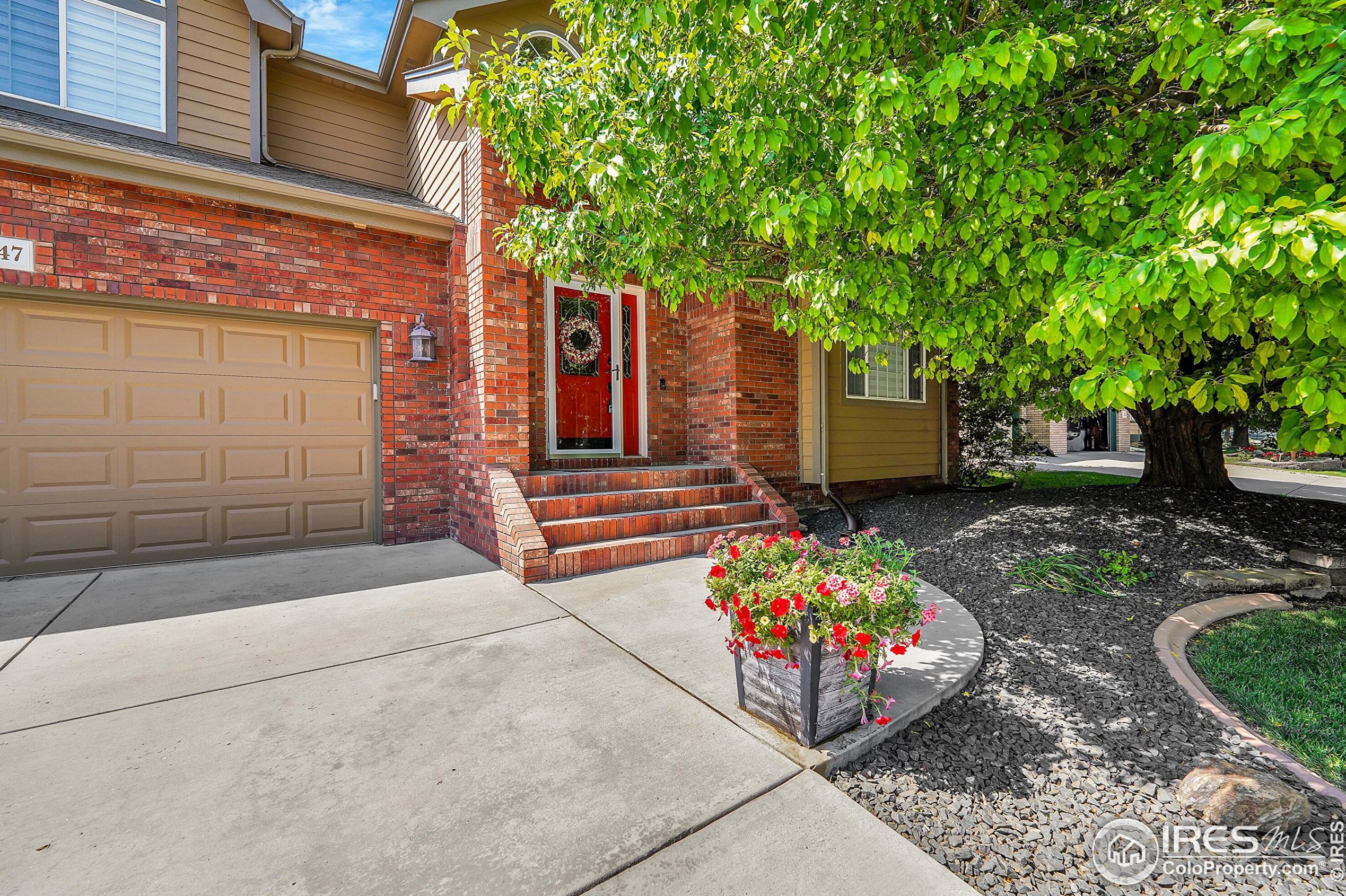 2247 Woody Creek Cir, Loveland CO  80538-5333 exterior