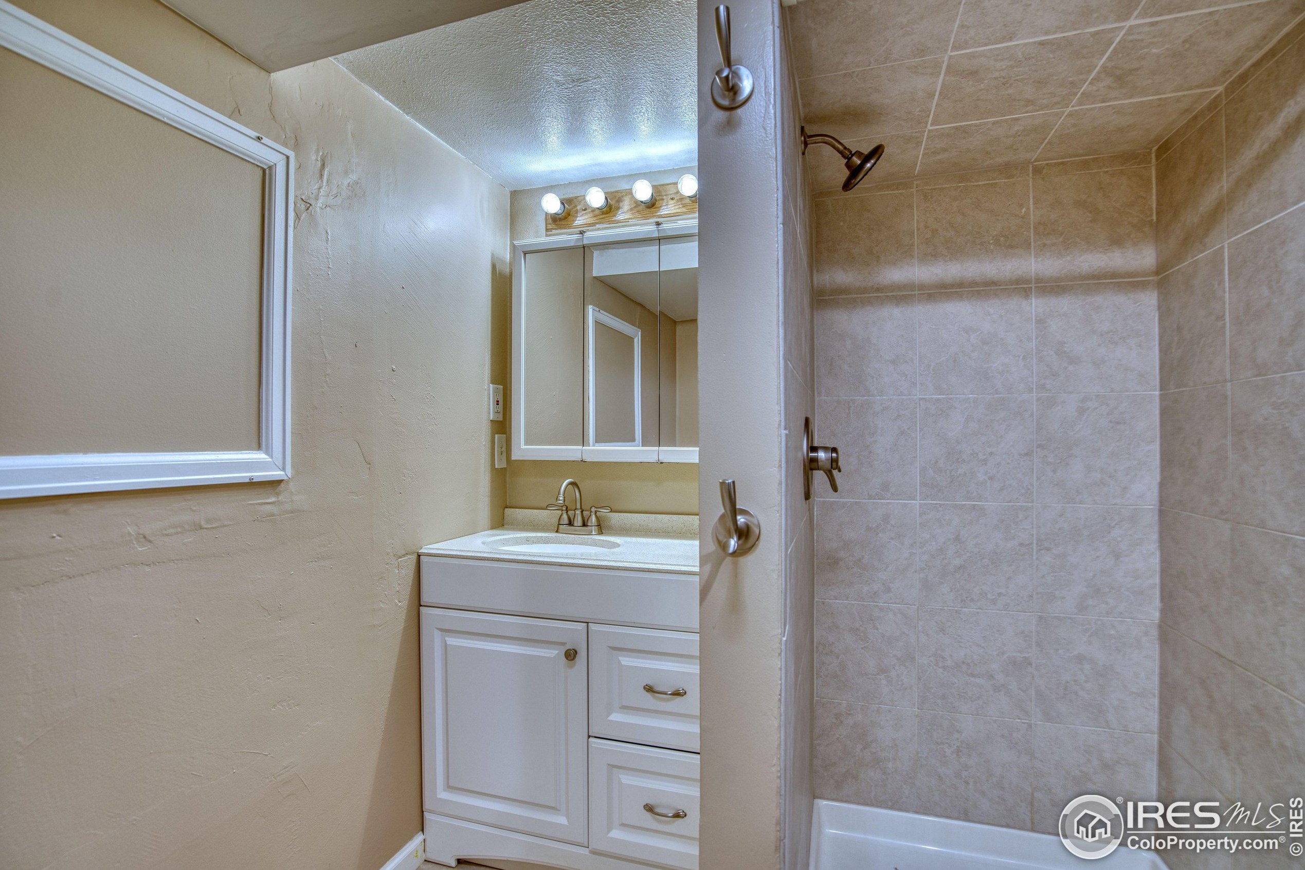 1325 16th St, Greeley CO 80631-6229 exterior