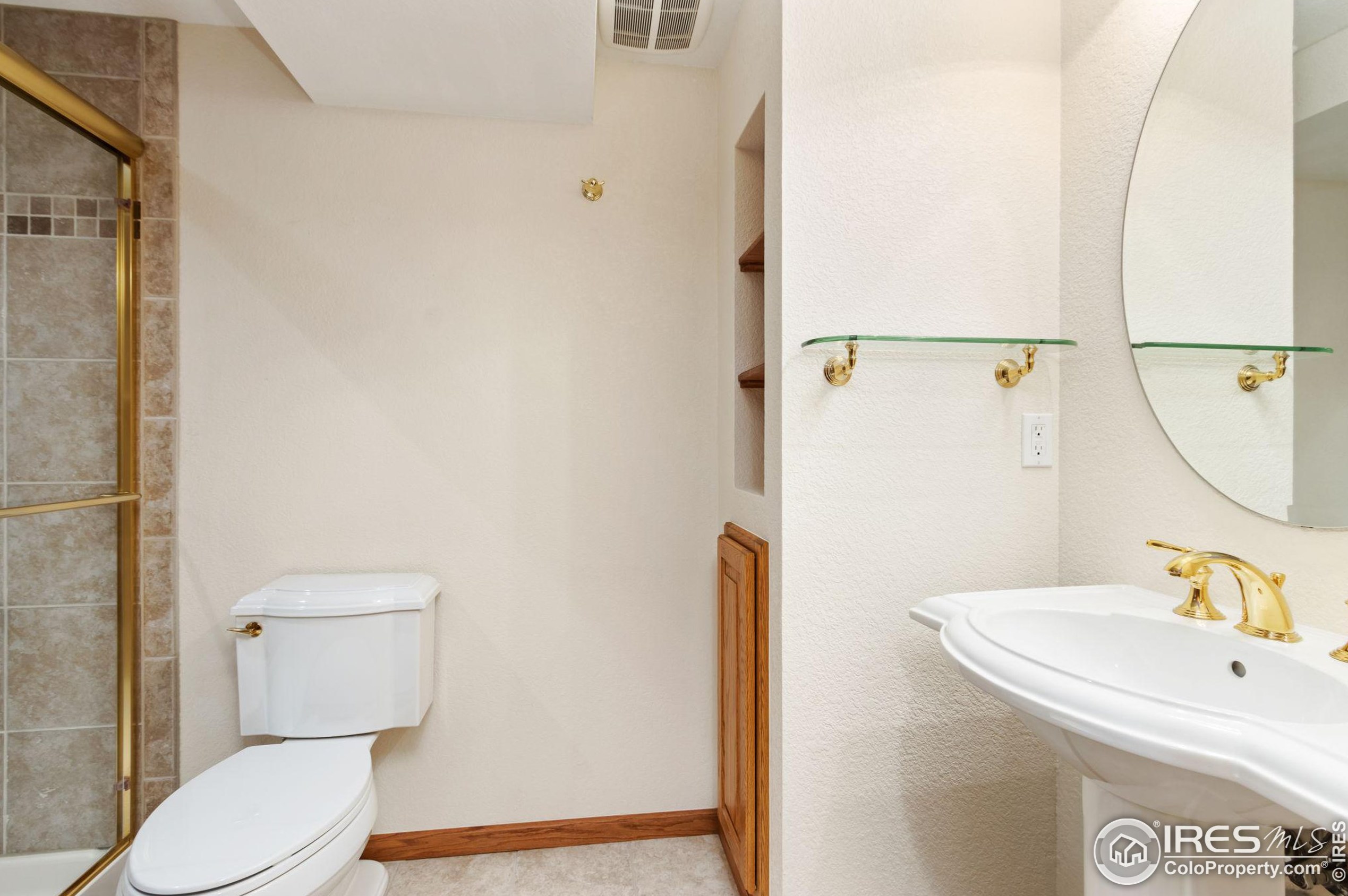 5349 Wheaton Dr, Fort Collins CO  80525-5523 exterior