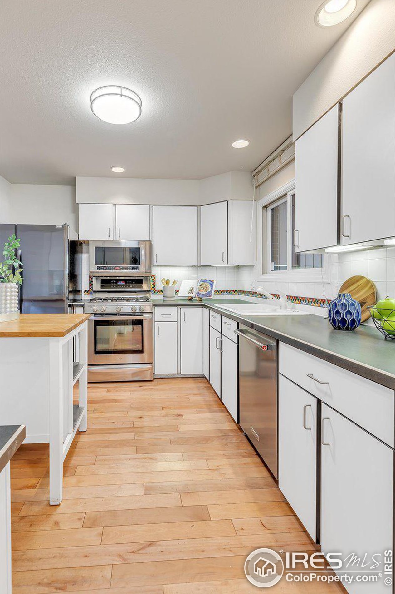 1531 Bradley Dr, Boulder CO 80305-7373 exterior